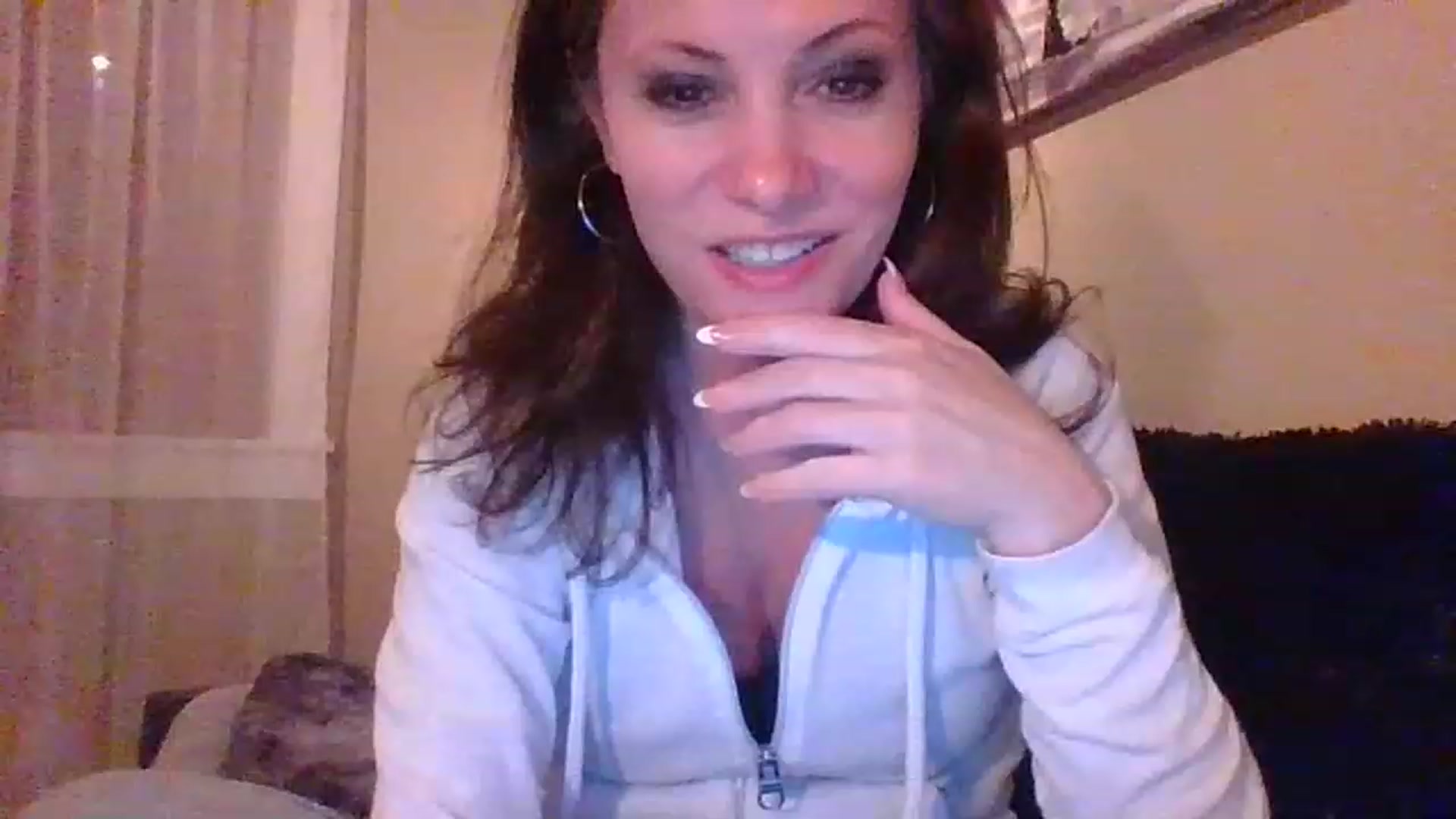 Gallery image thumbnail from LVDOLL's myfreecams stream on, 04/19/2023, 05:50 image 2 of 20