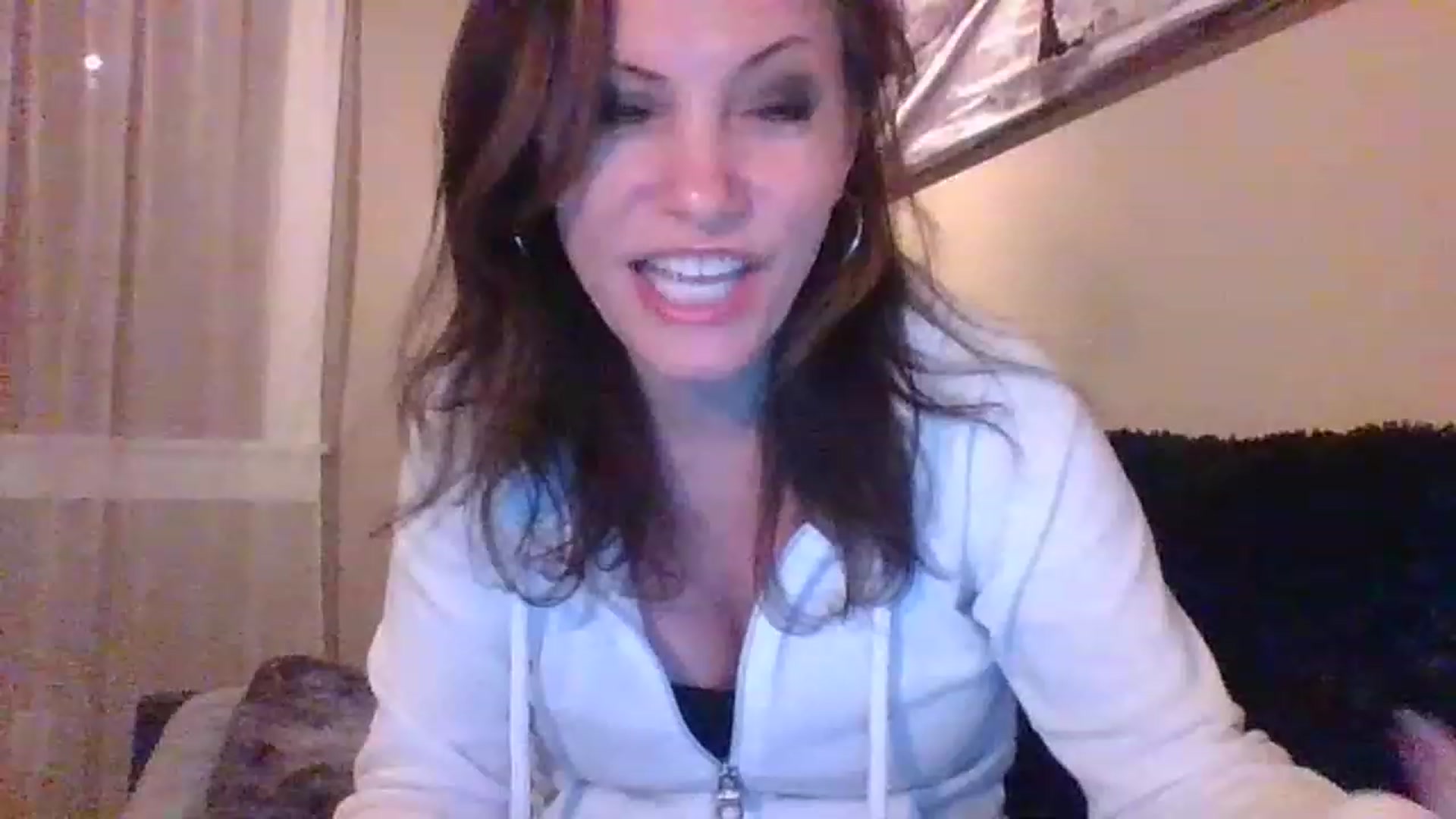 Gallery image thumbnail from LVDOLL's myfreecams stream on, 04/19/2023, 05:50 image 8 of 20