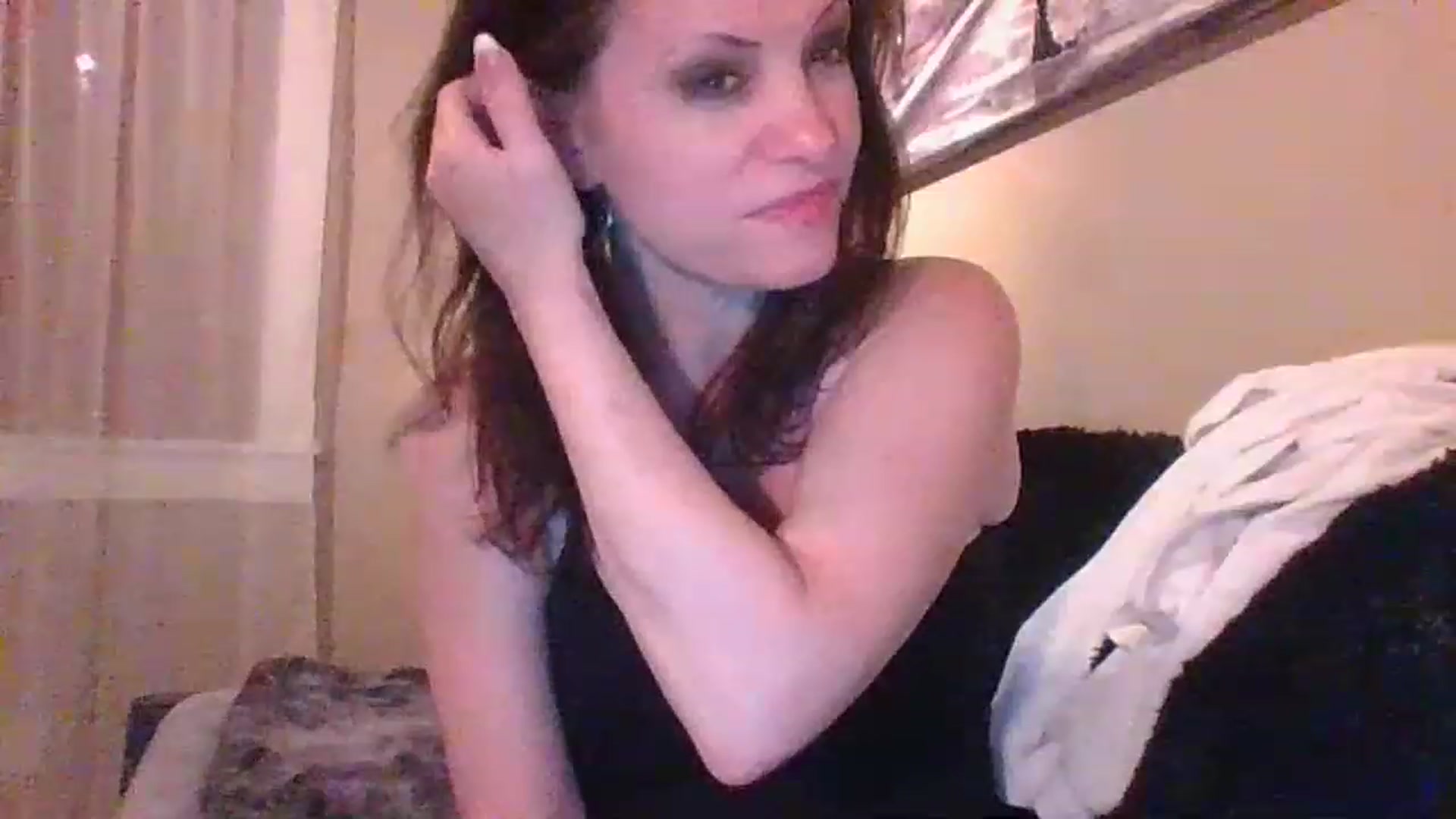 Gallery image thumbnail from LVDOLL's myfreecams stream on, 04/19/2023, 05:50 image 12 of 20