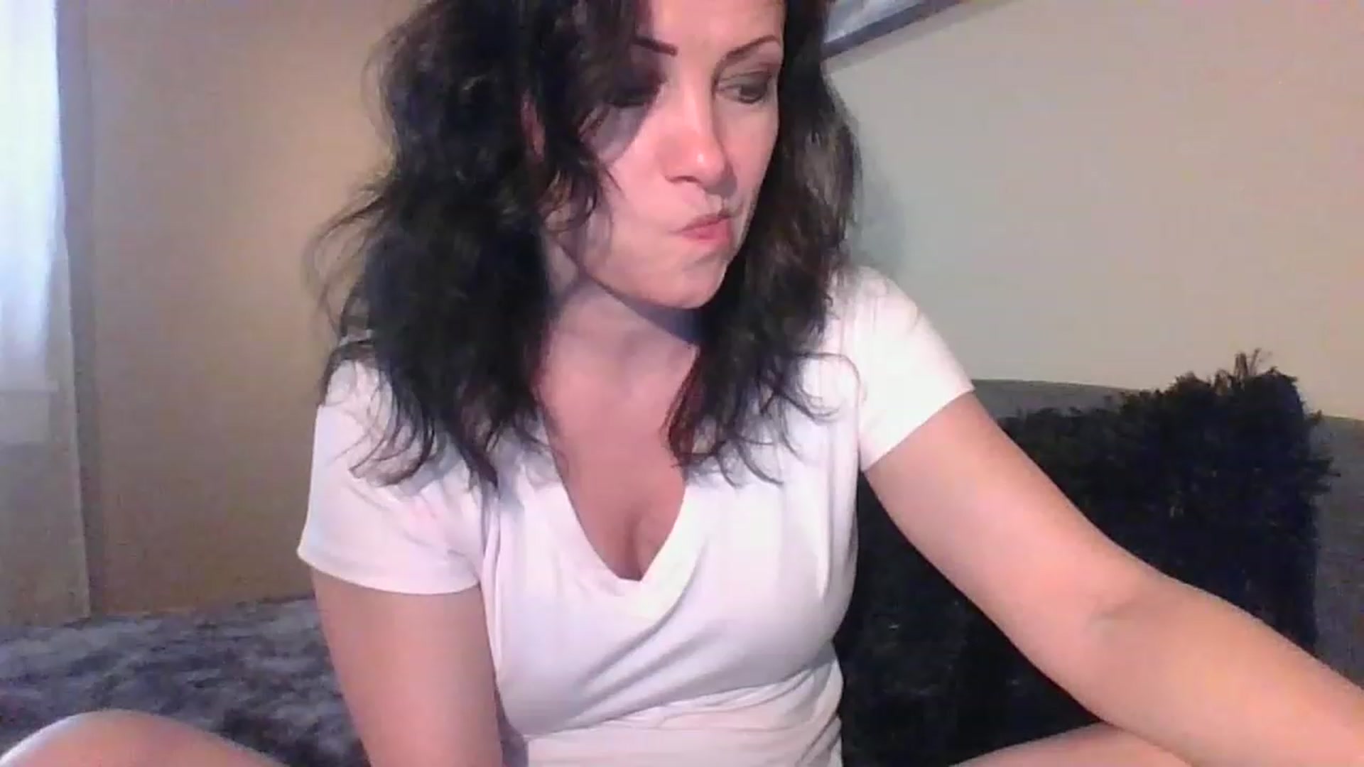 Gallery image thumbnail from LVDOLL's myfreecams stream on, 04/23/2023, 24:10 image 1 of 20