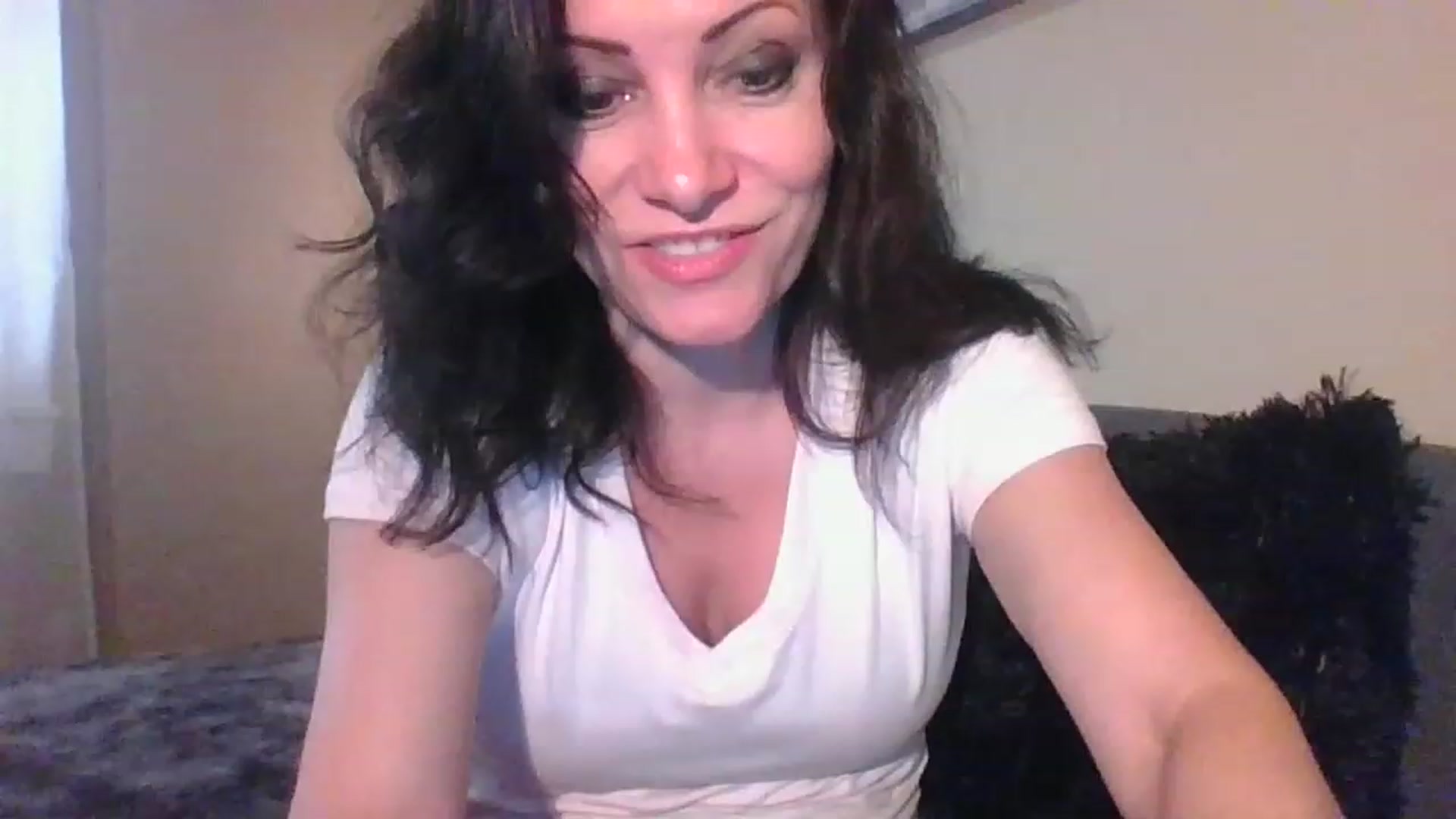 Gallery image thumbnail from LVDOLL's myfreecams stream on, 04/23/2023, 24:10 image 9 of 20