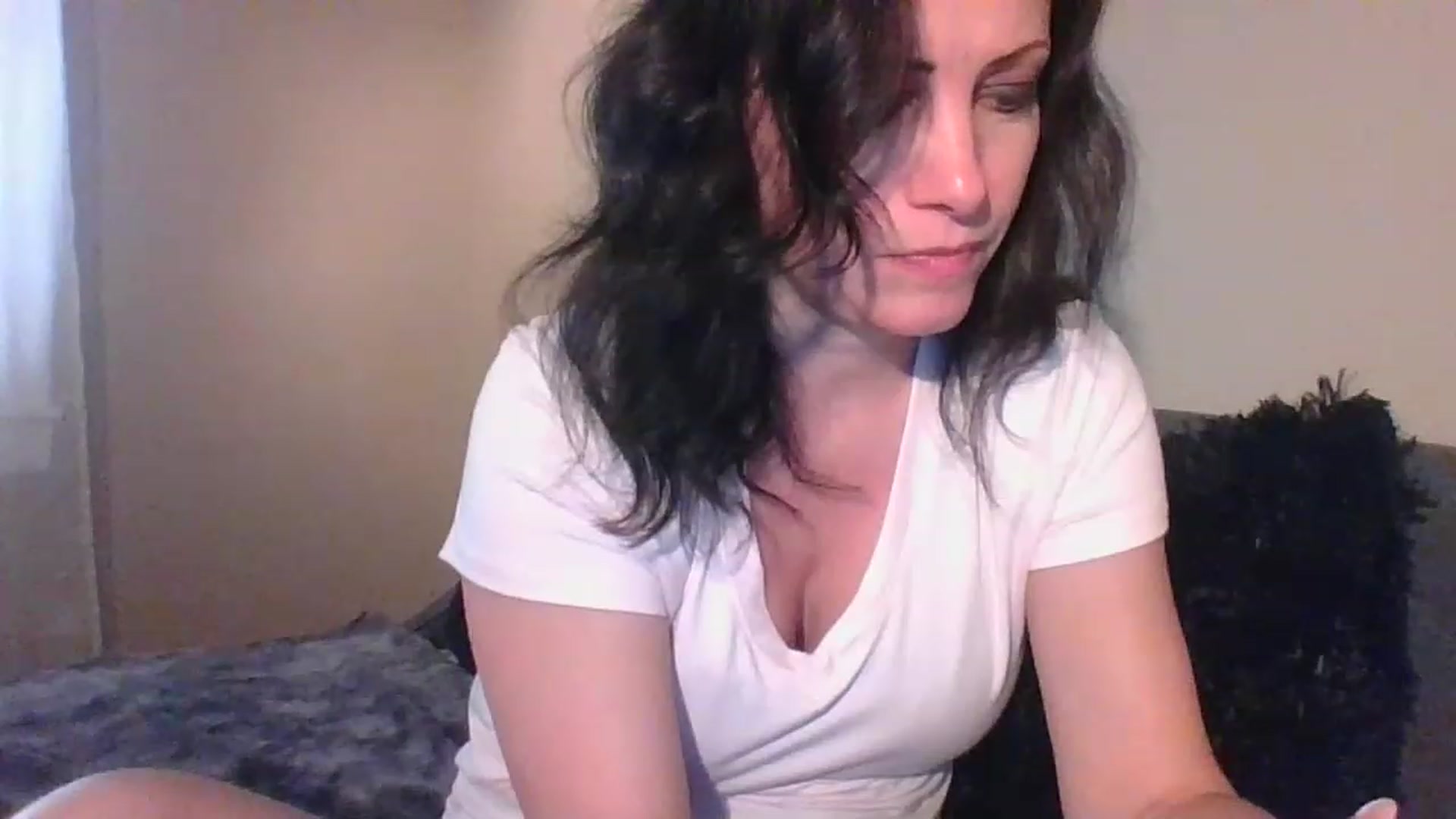 Gallery image thumbnail from LVDOLL's myfreecams stream on, 04/23/2023, 24:10 image 8 of 20