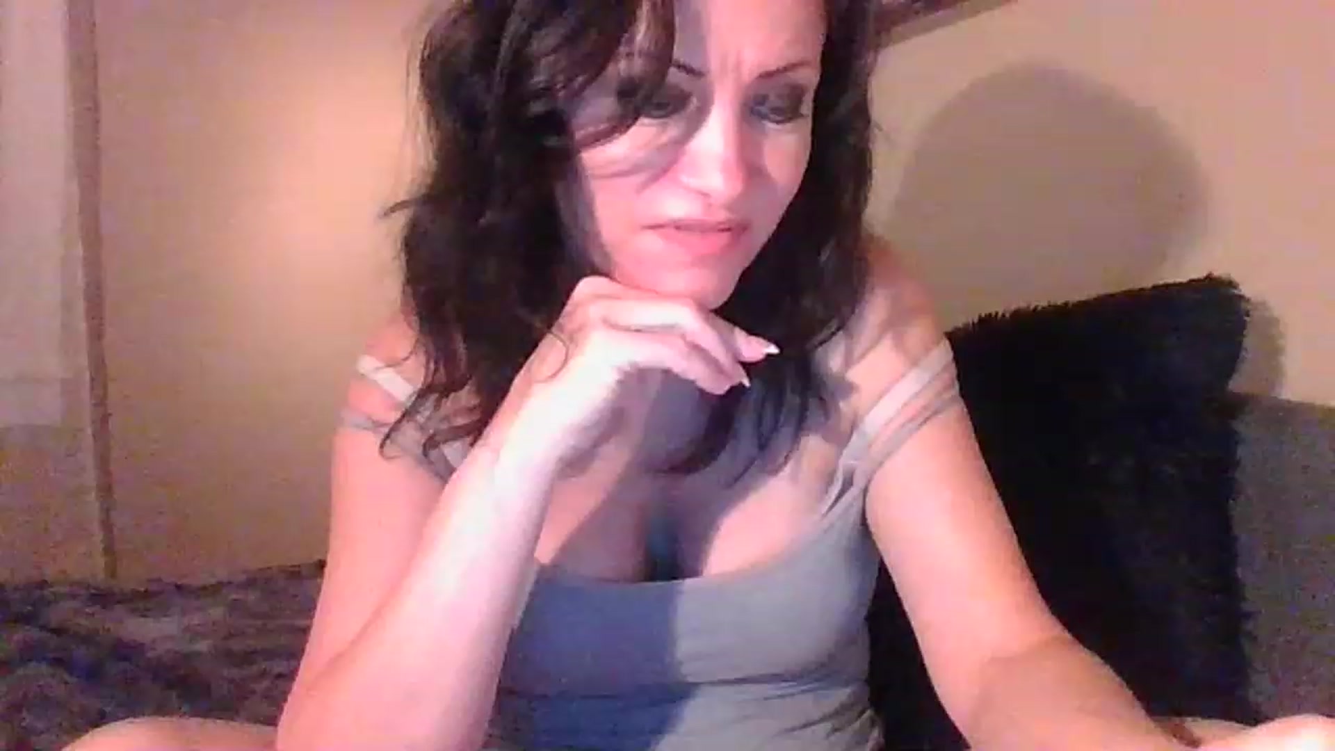 Gallery image thumbnail from LVDOLL's myfreecams stream on, 04/24/2023, 04:16 image 18 of 20