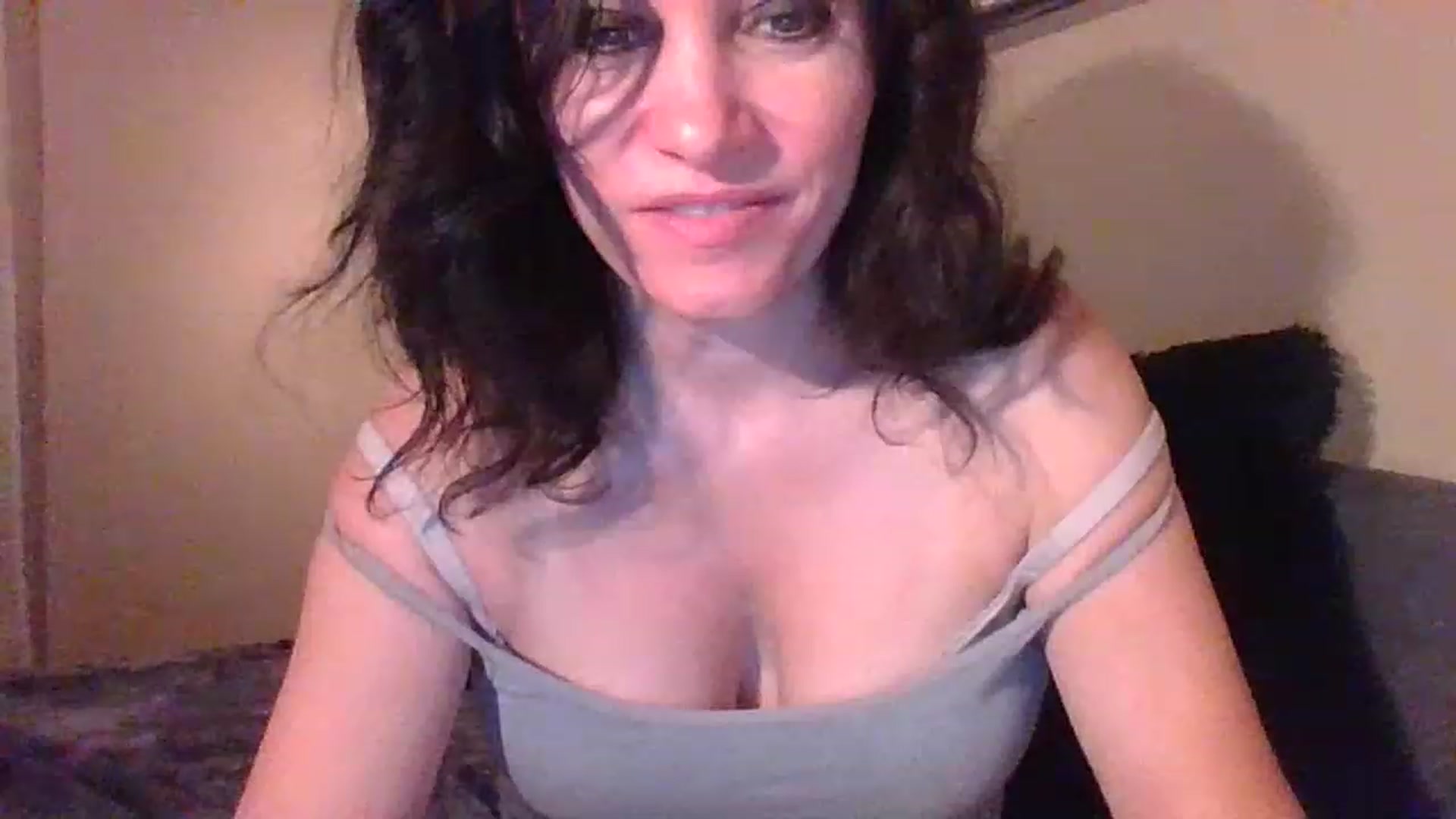 Gallery image thumbnail from LVDOLL's myfreecams stream on, 04/24/2023, 04:16 image 9 of 20