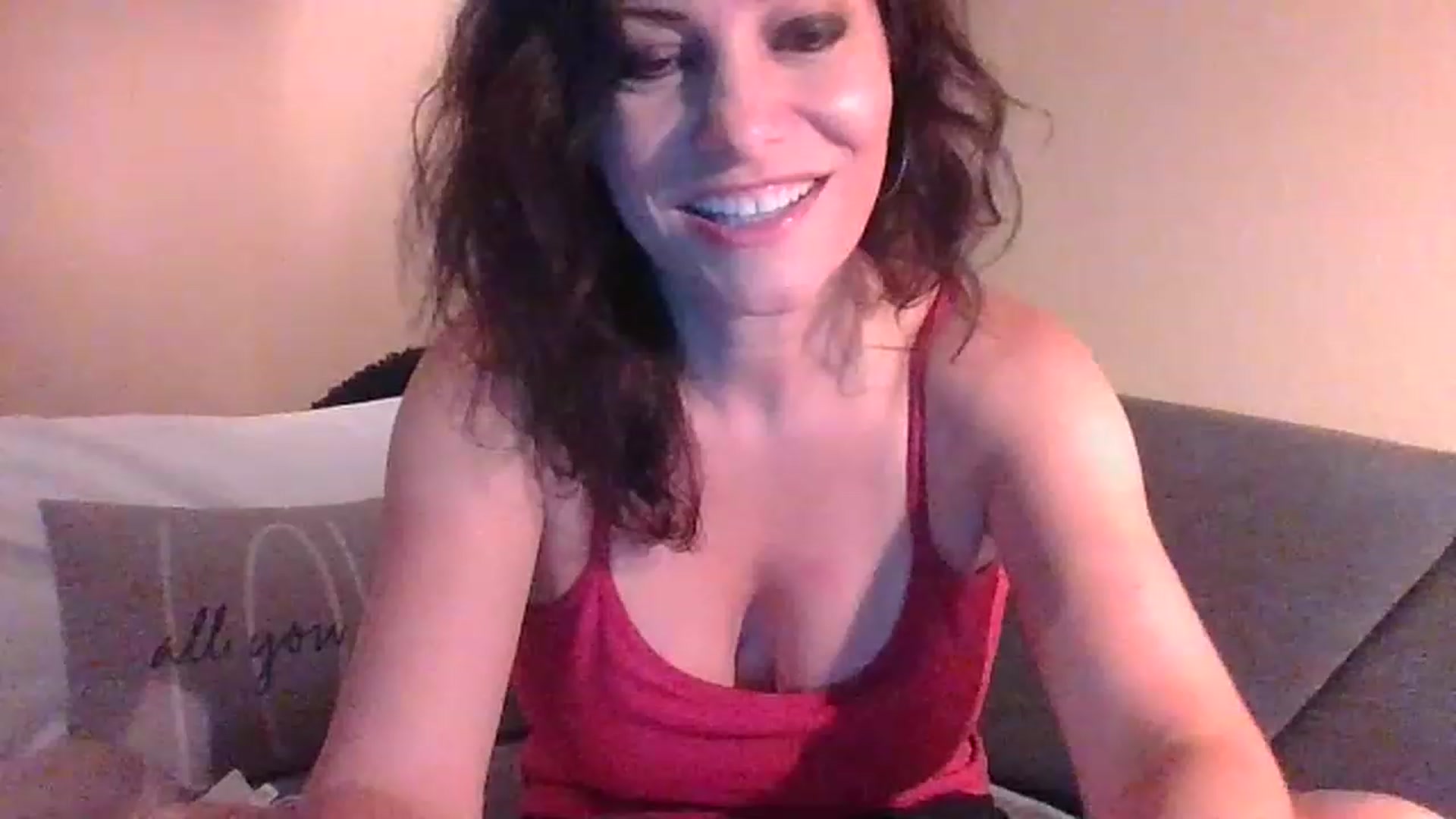 Gallery image thumbnail from LVDOLL's myfreecams stream on, 05/02/2023, 04:03 image 4 of 20