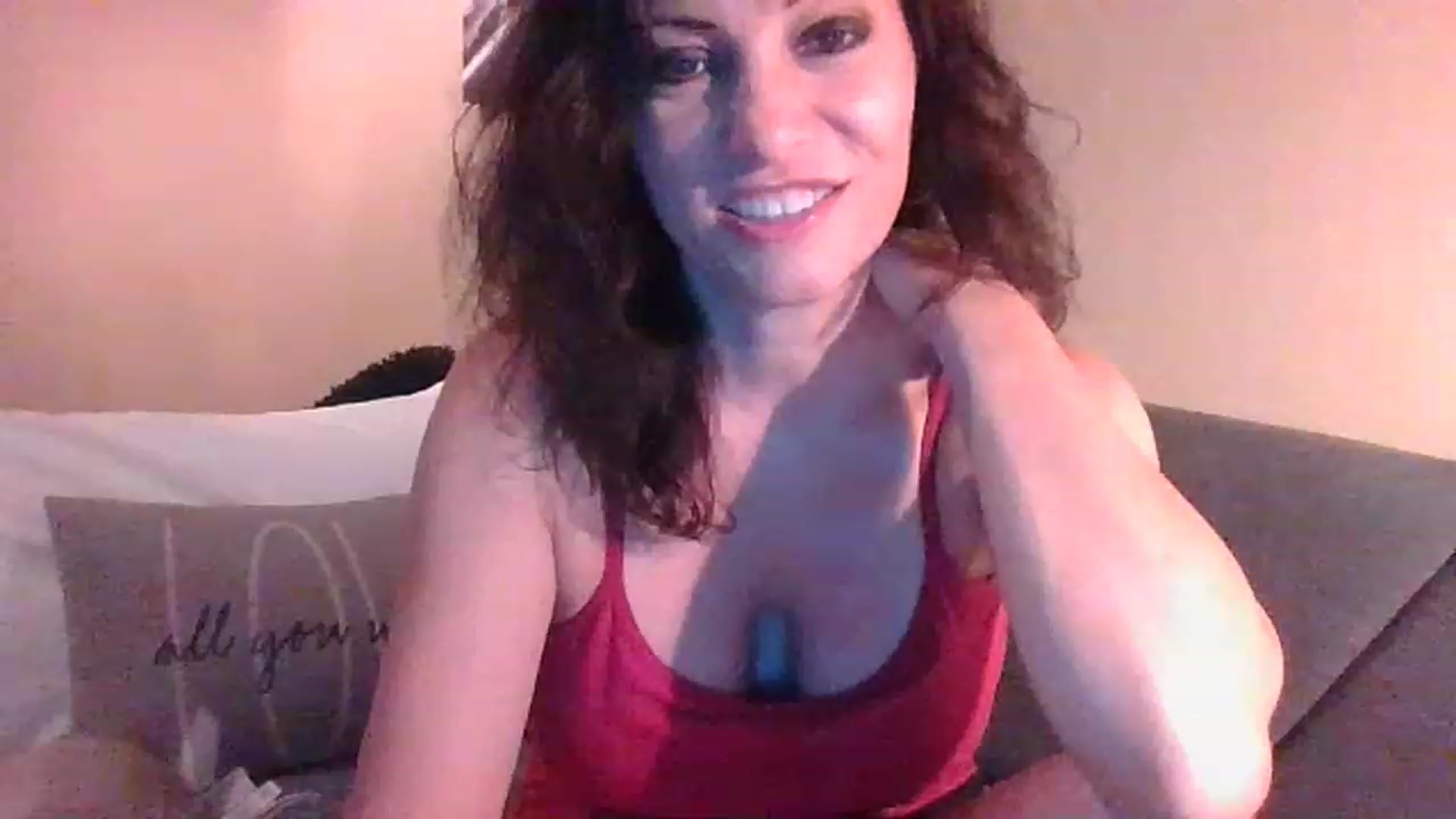 Gallery image thumbnail from LVDOLL's myfreecams stream on, 05/02/2023, 04:03 image 7 of 20