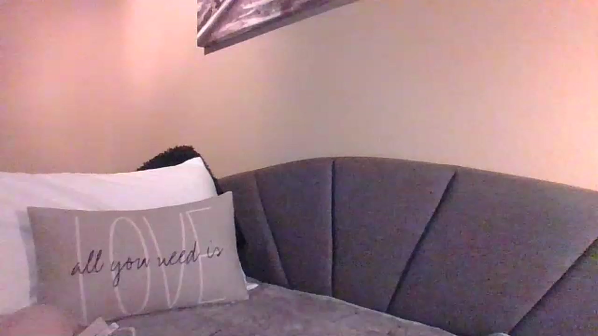 Gallery image thumbnail from LVDOLL's myfreecams stream on, 05/02/2023, 04:03 image 16 of 20