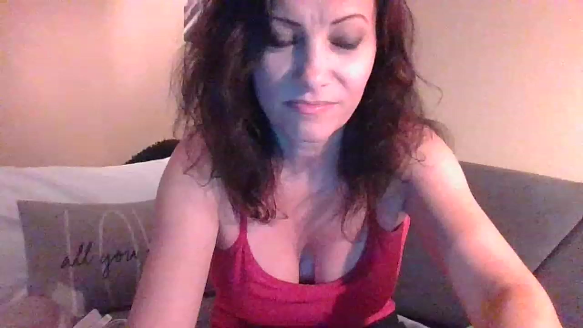 Gallery image thumbnail from LVDOLL's myfreecams stream on, 05/02/2023, 04:03 image 15 of 20