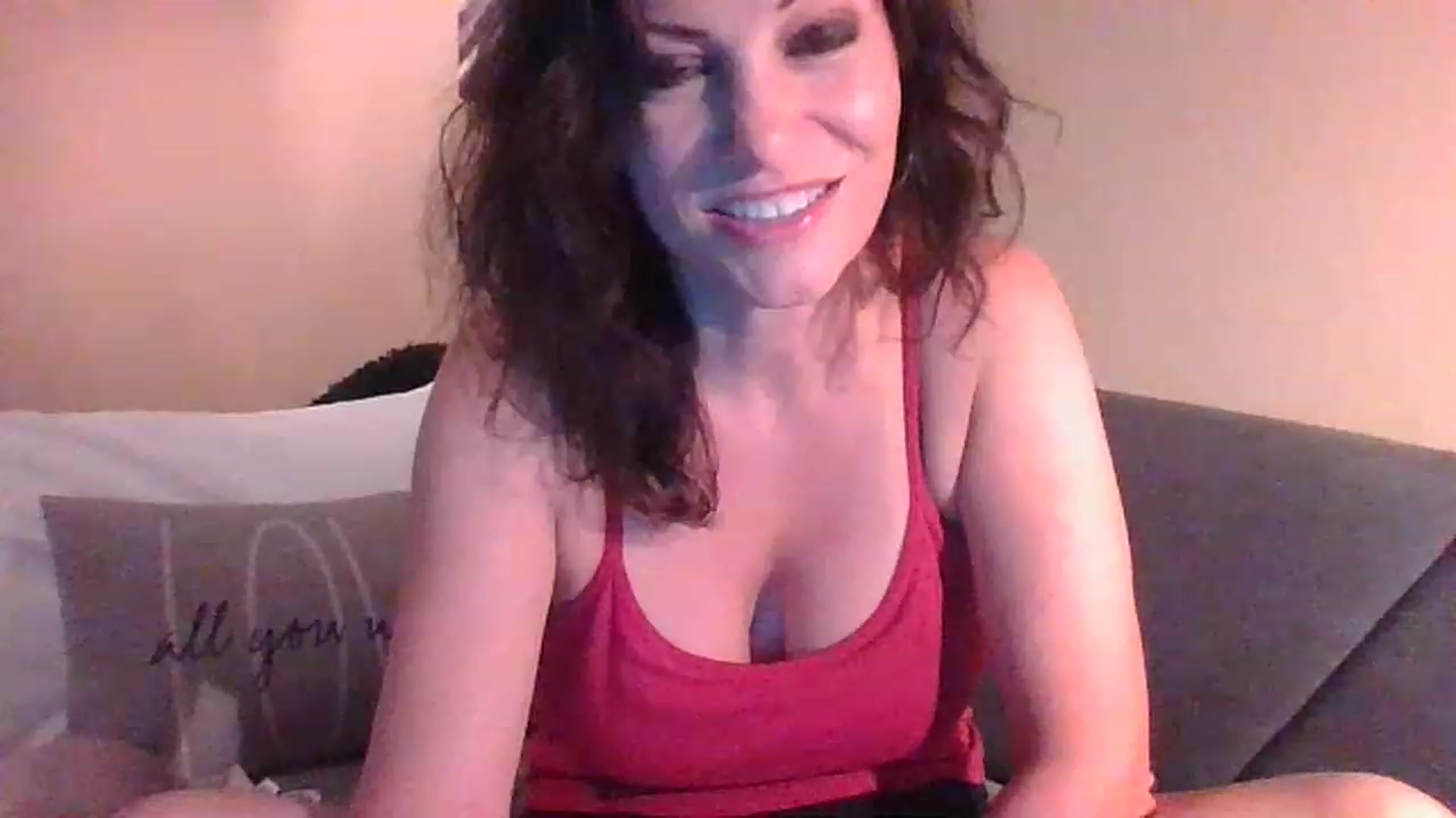 Gallery image thumbnail from LVDOLL's myfreecams stream on, 05/02/2023, 04:03 image 5 of 20