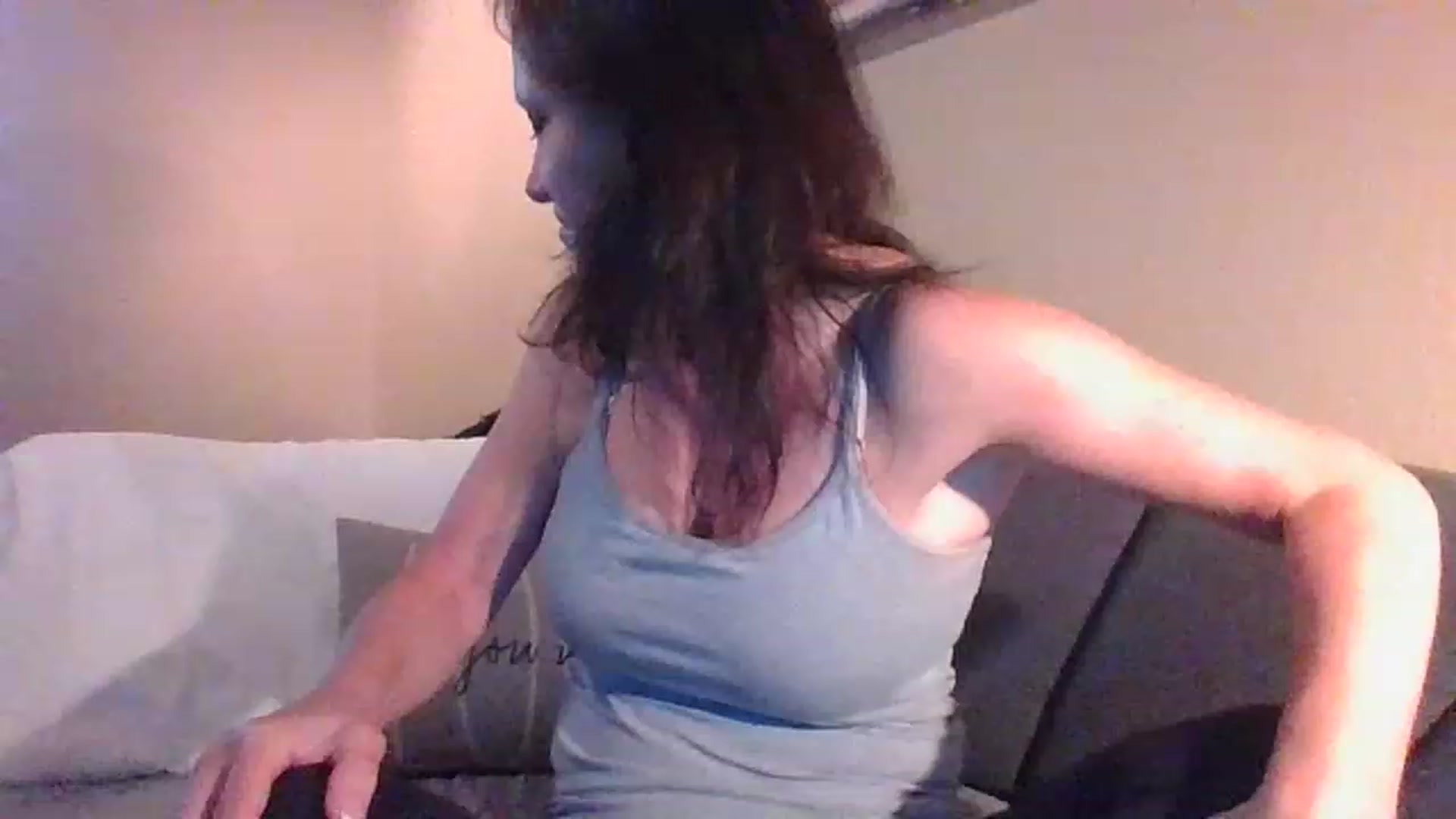 Gallery image thumbnail from LVDOLL's myfreecams stream on, 05/03/2023, 03:14 image 1 of 20