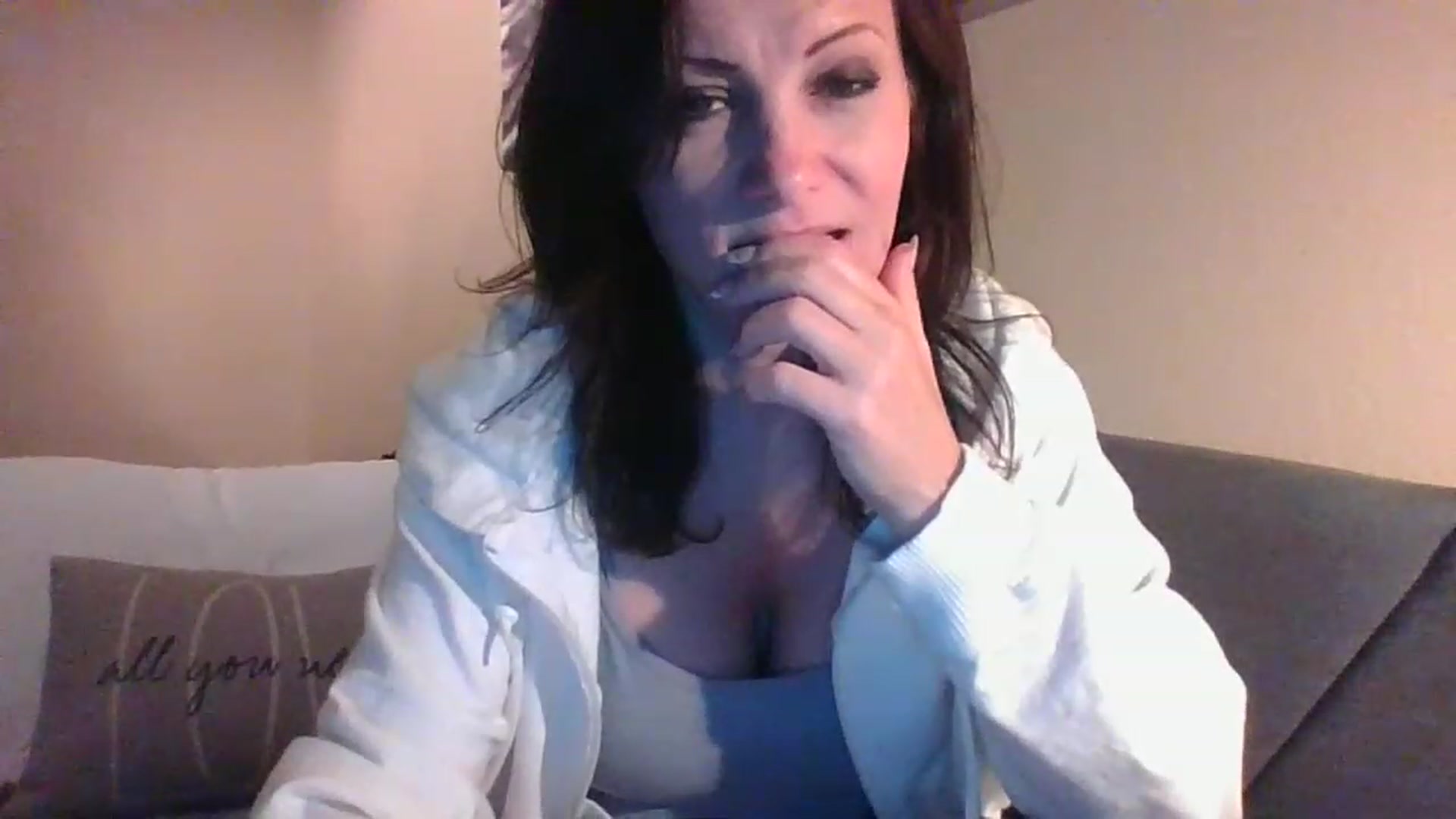 Gallery image thumbnail from LVDOLL's myfreecams stream on, 05/03/2023, 03:14 image 20 of 20