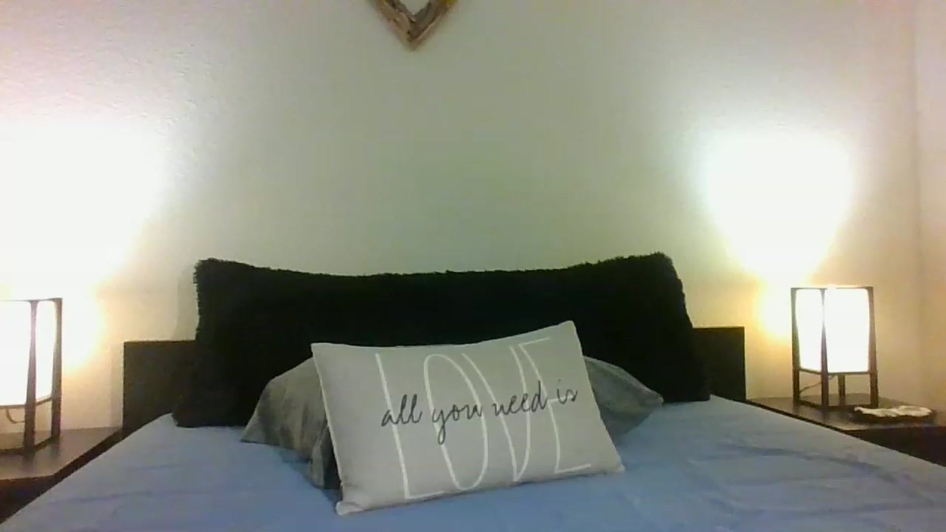 Gallery image thumbnail from LVDOLL's myfreecams stream on, 05/10/2023, 06:37 image 15 of 20