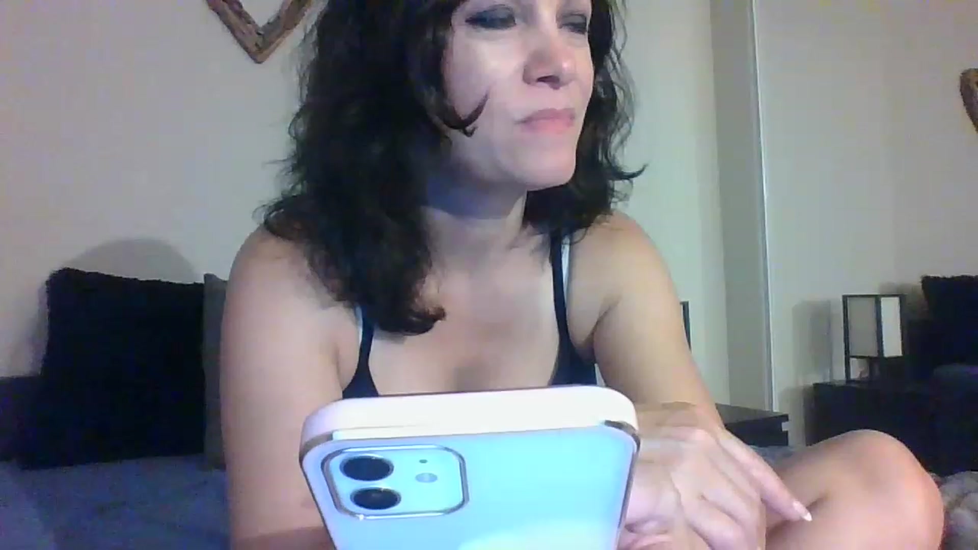 Gallery image thumbnail from LVDOLL's myfreecams stream on, 06/01/2023, 02:50 image 19 of 20