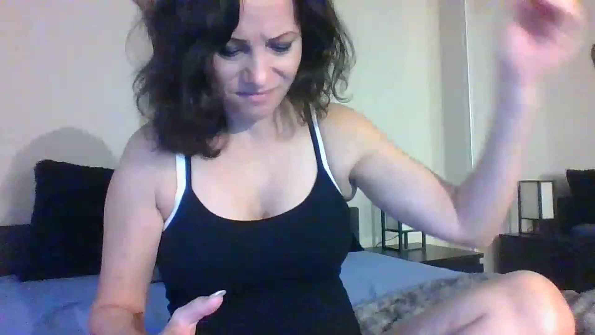 Gallery image thumbnail from LVDOLL's myfreecams stream on, 06/01/2023, 02:50 image 5 of 20