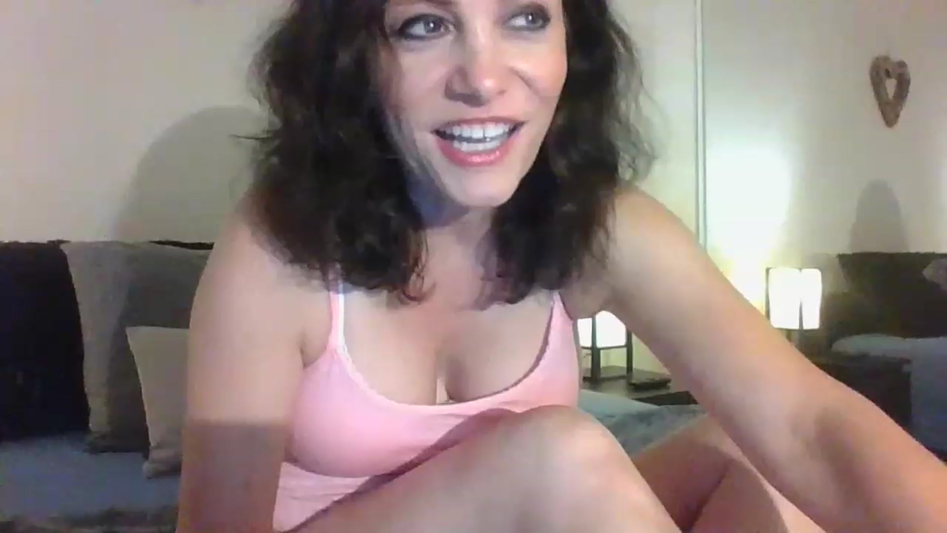 Gallery image thumbnail from LVDOLL's myfreecams stream on, 06/02/2023, 03:31 image 4 of 20
