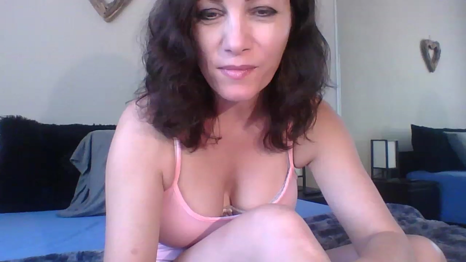 Gallery image thumbnail from LVDOLL's myfreecams stream on, 06/02/2023, 19:45 image 6 of 20