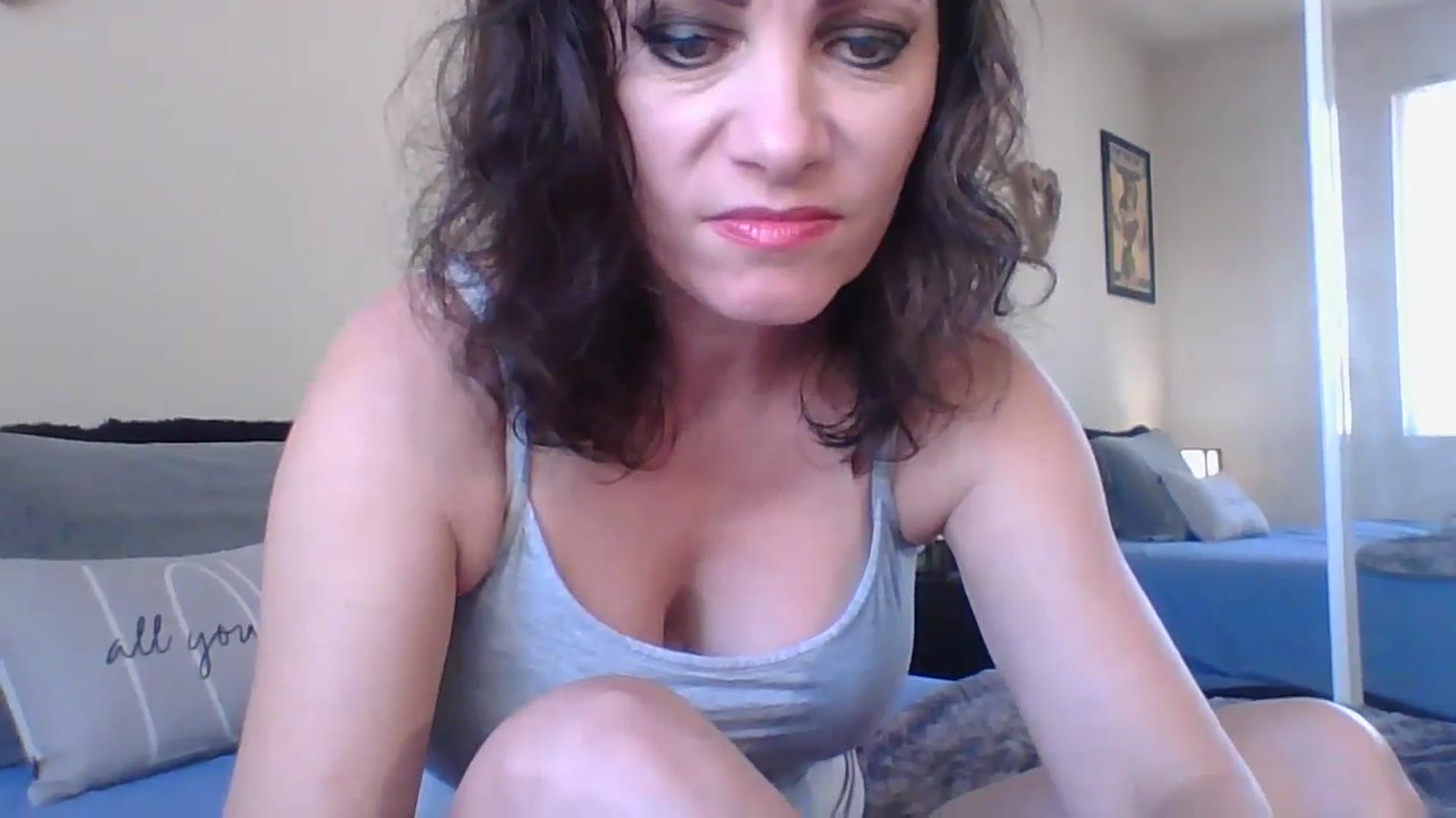 Gallery image thumbnail from LVDOLL's myfreecams stream on, 06/06/2023, 22:06 image 17 of 20
