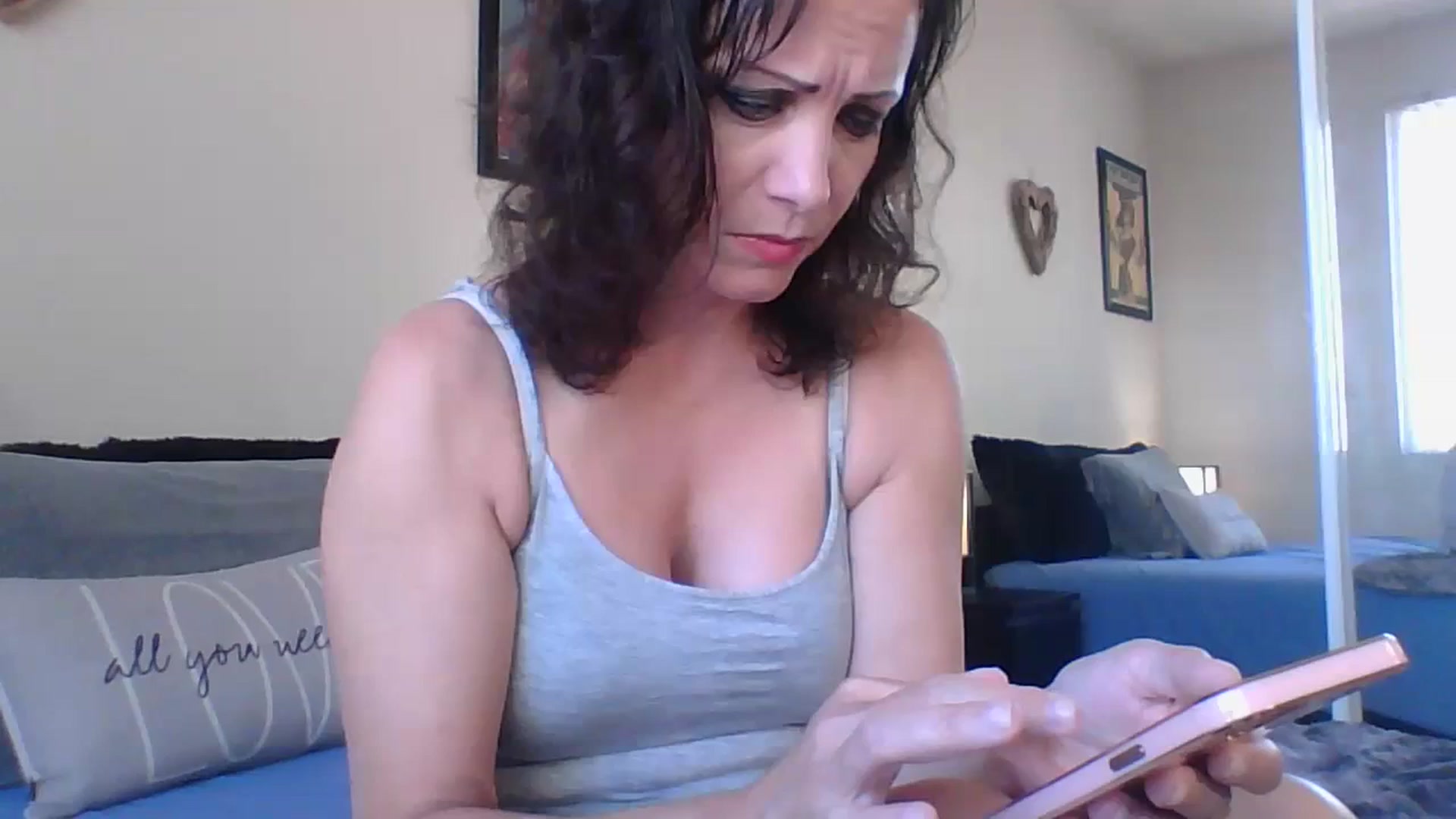 Gallery image thumbnail from LVDOLL's myfreecams stream on, 06/06/2023, 22:06 image 1 of 20