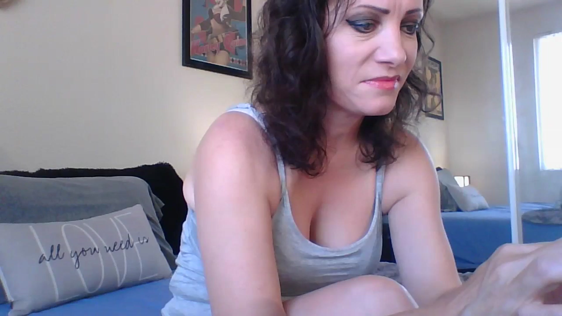 Gallery image thumbnail from LVDOLL's myfreecams stream on, 06/06/2023, 22:06 image 11 of 20