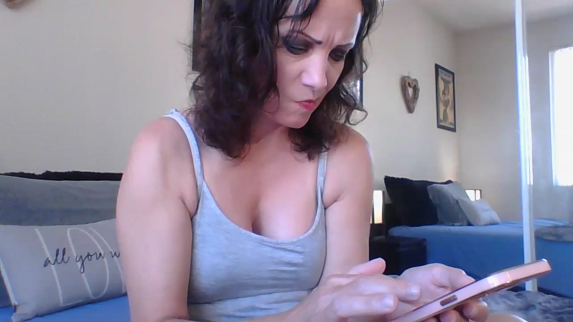 Gallery image thumbnail from LVDOLL's myfreecams stream on, 06/06/2023, 22:06 image 16 of 20