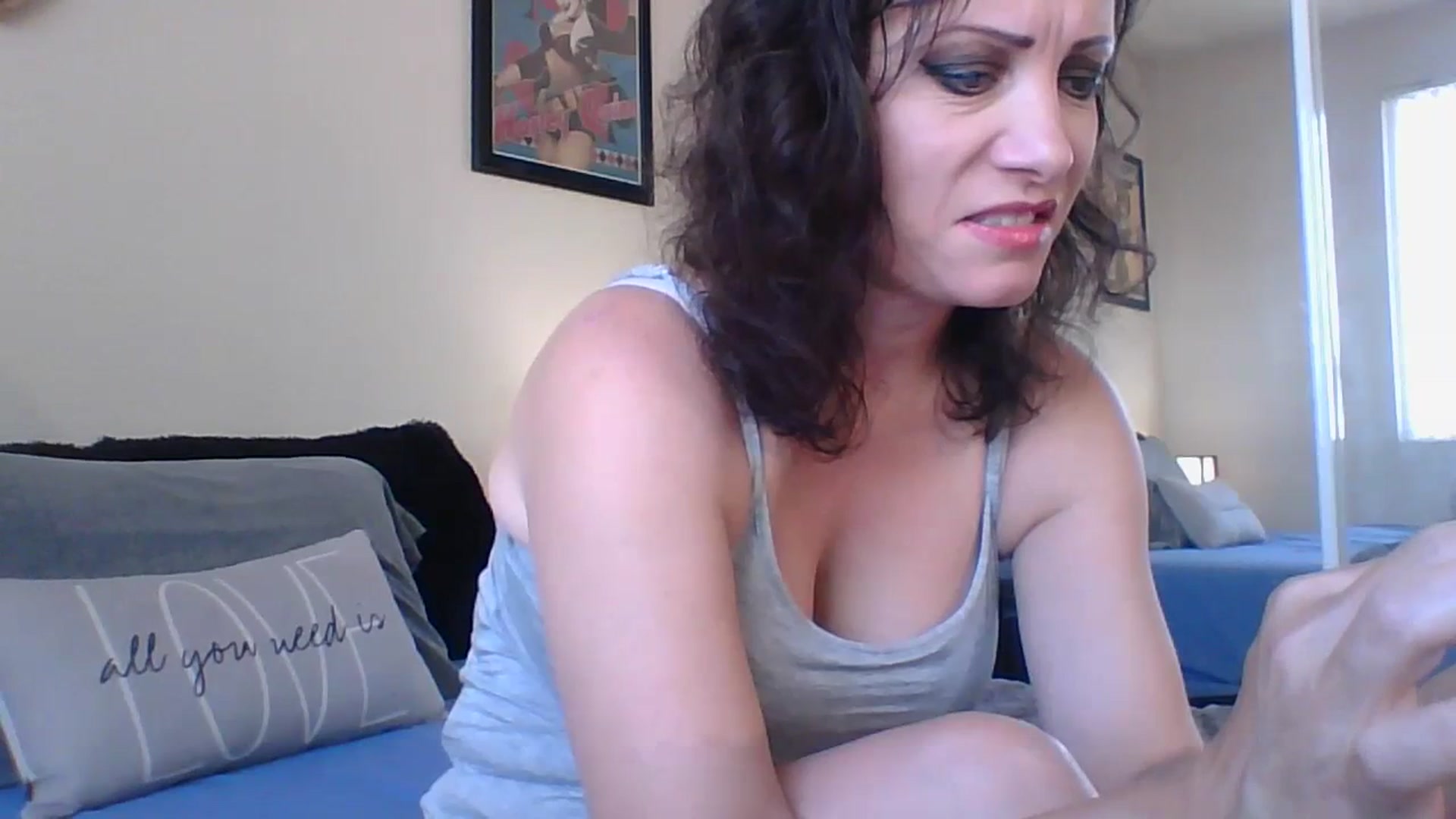 Gallery image thumbnail from LVDOLL's myfreecams stream on, 06/06/2023, 22:06 image 12 of 20