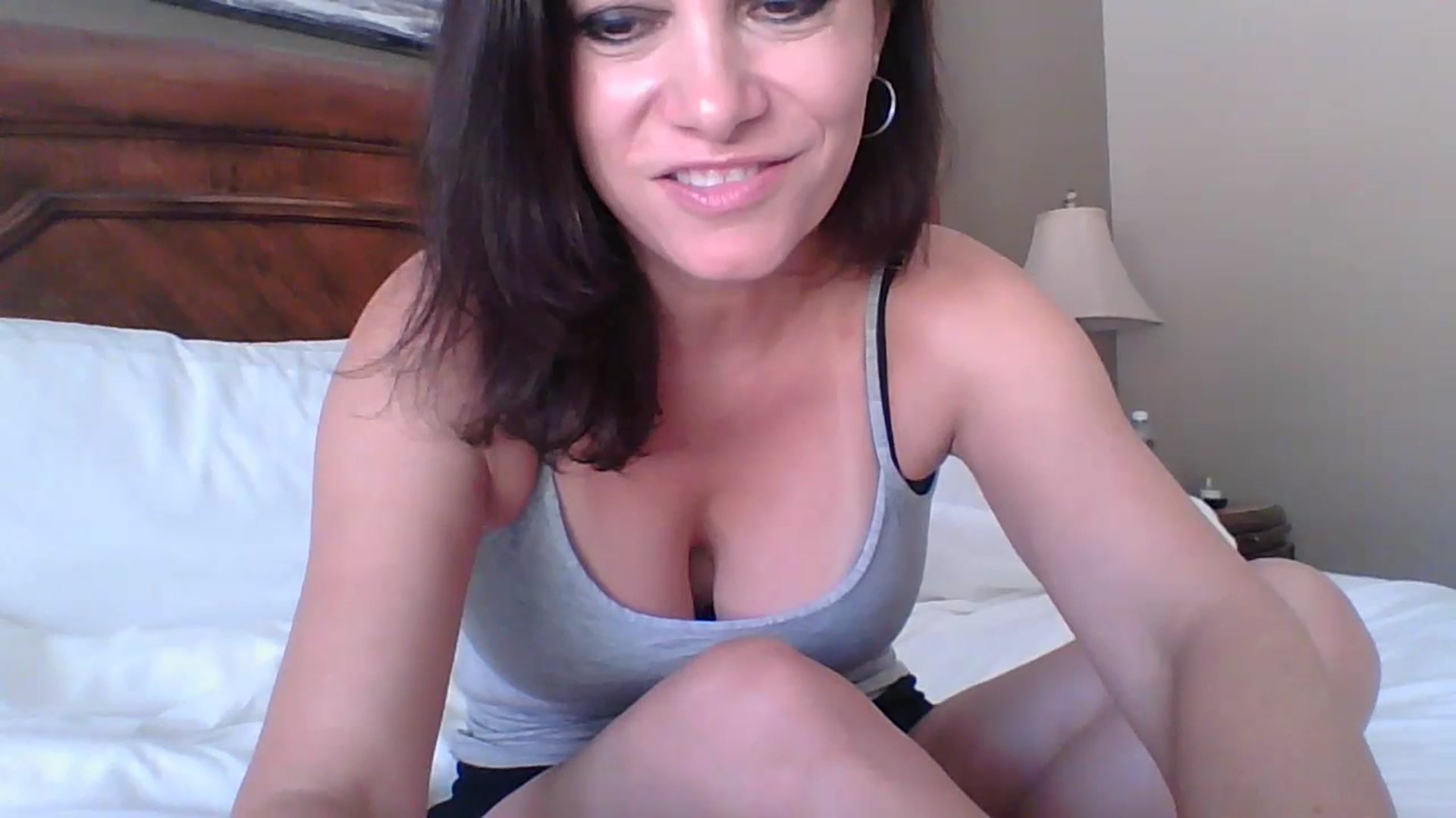 Gallery image thumbnail from LVDOLL's myfreecams stream on, 06/12/2023, 20:10 image 12 of 20