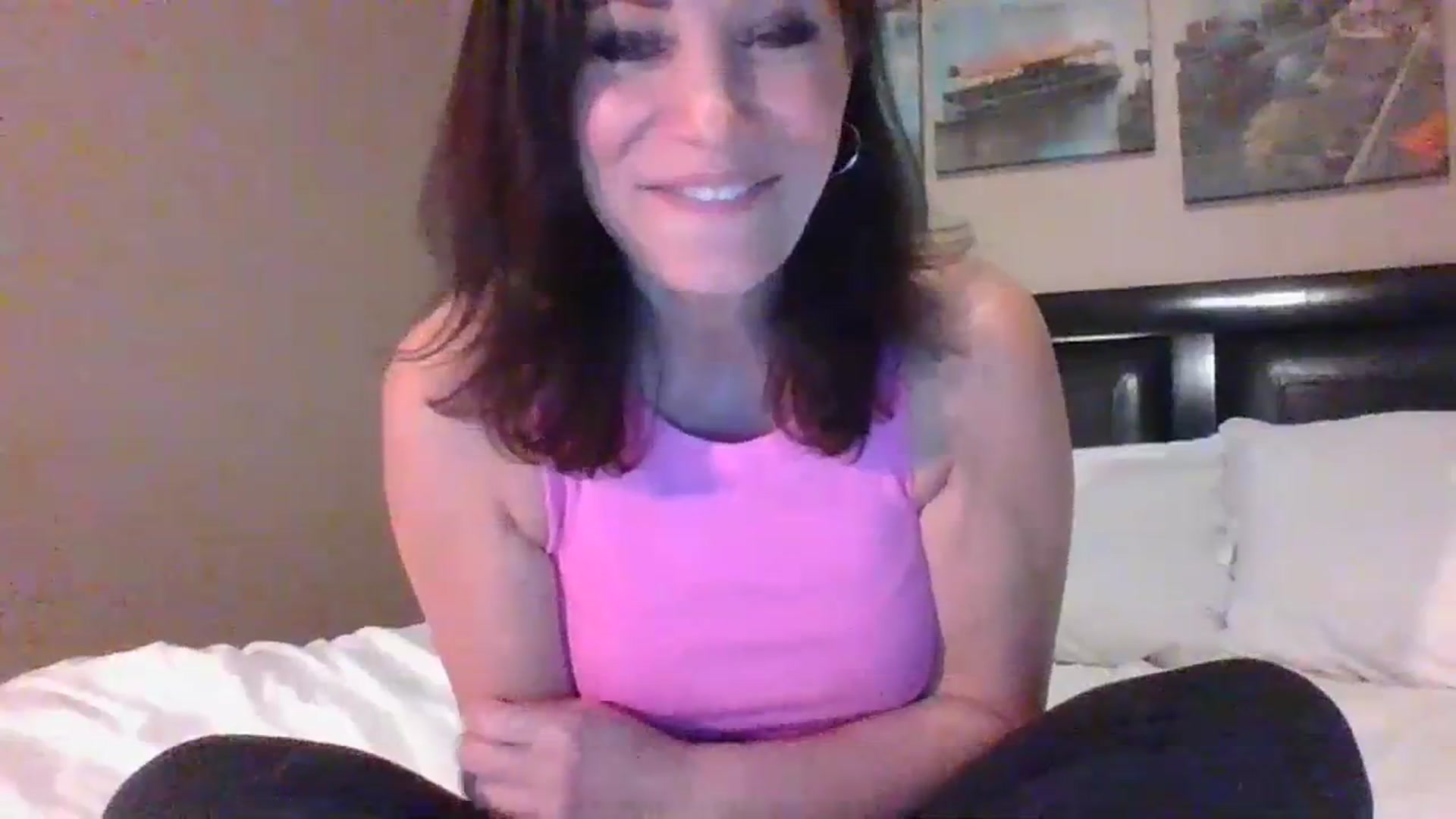 Gallery image thumbnail from LVDOLL's myfreecams stream on, 06/13/2023, 04:06 image 4 of 20