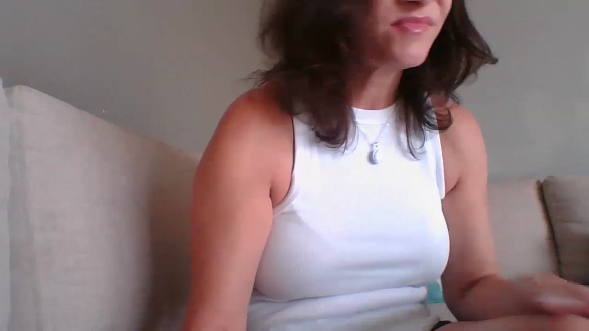 Gallery image thumbnail from LVDOLL's myfreecams stream on, 06/18/2023, 19:04 image 17 of 20