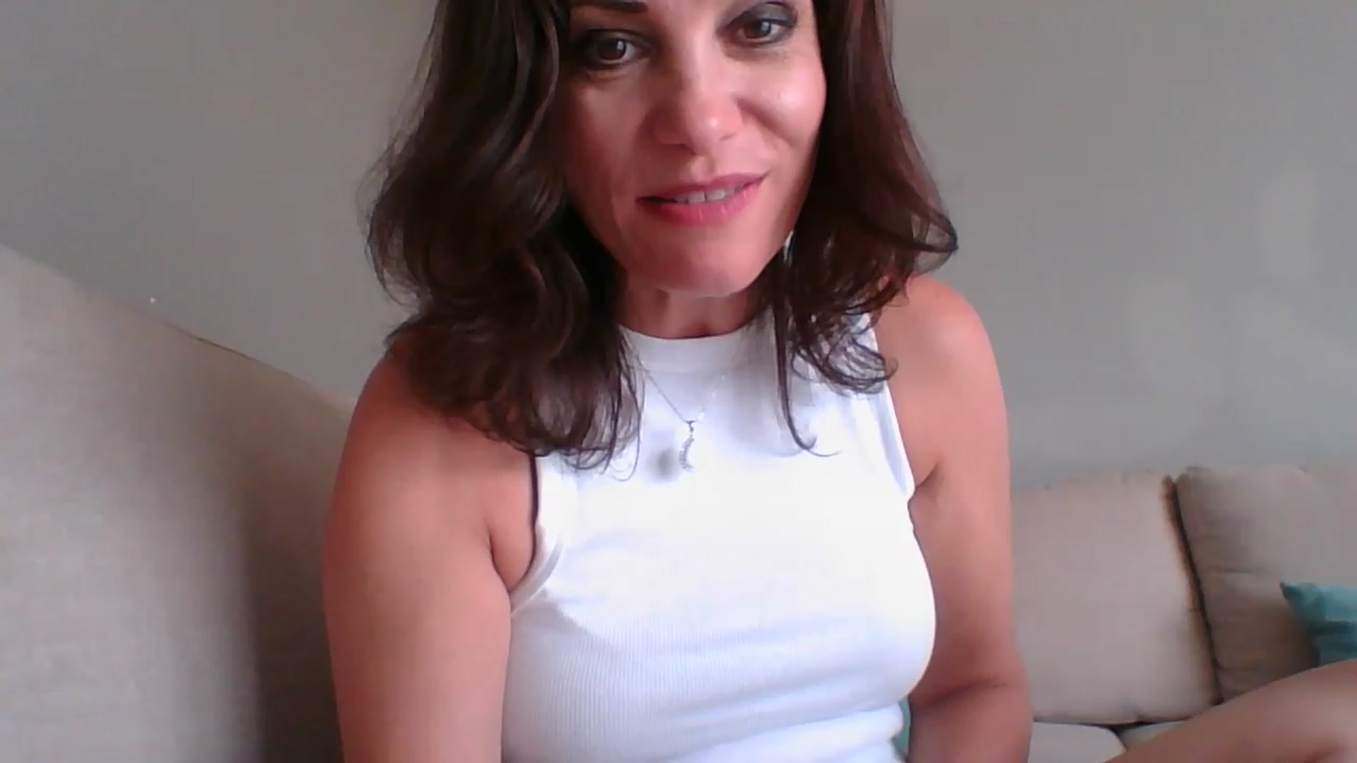 Gallery image thumbnail from LVDOLL's myfreecams stream on, 06/18/2023, 19:04 image 1 of 20