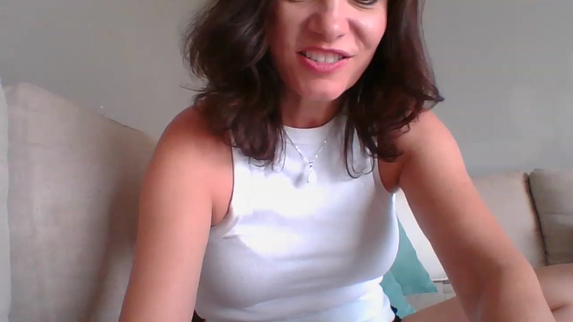 Gallery image thumbnail from LVDOLL's myfreecams stream on, 06/18/2023, 19:04 image 9 of 20