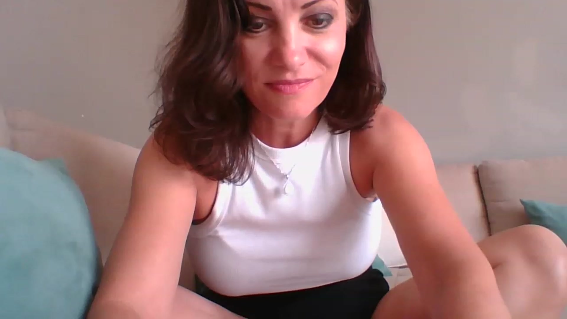 Gallery image thumbnail from LVDOLL's myfreecams stream on, 06/18/2023, 19:53 image 18 of 20
