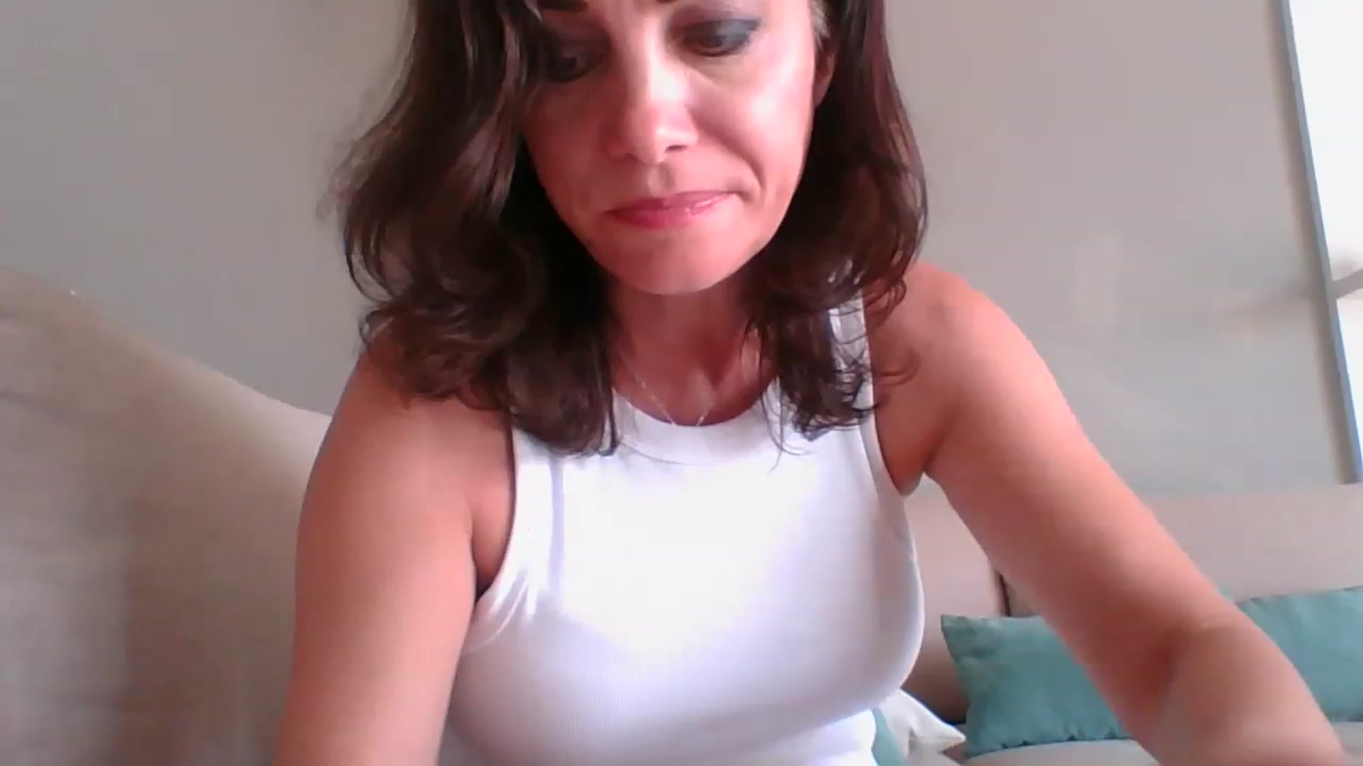 Gallery image thumbnail from LVDOLL's myfreecams stream on, 06/18/2023, 20:26 image 7 of 20