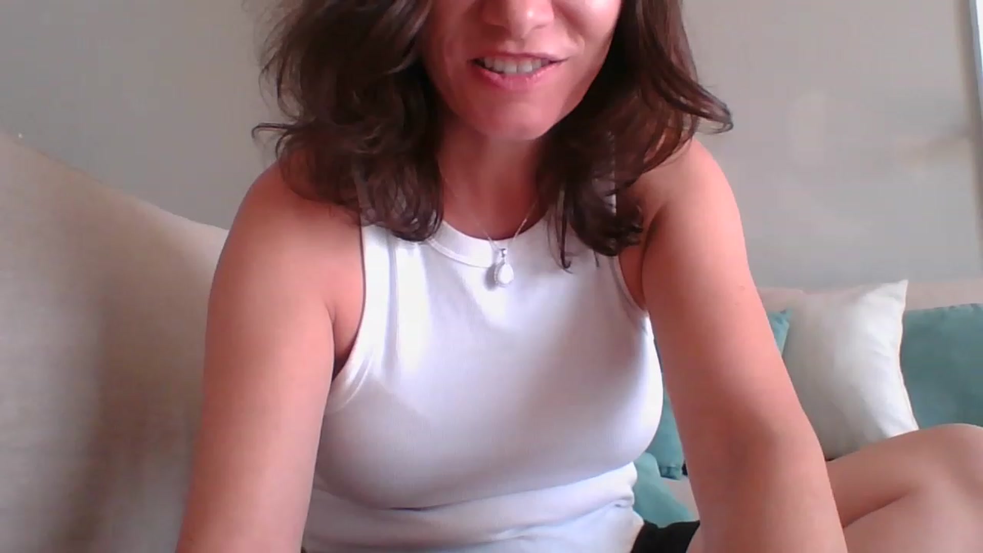 Gallery image thumbnail from LVDOLL's myfreecams stream on, 06/18/2023, 21:18 image 1 of 20