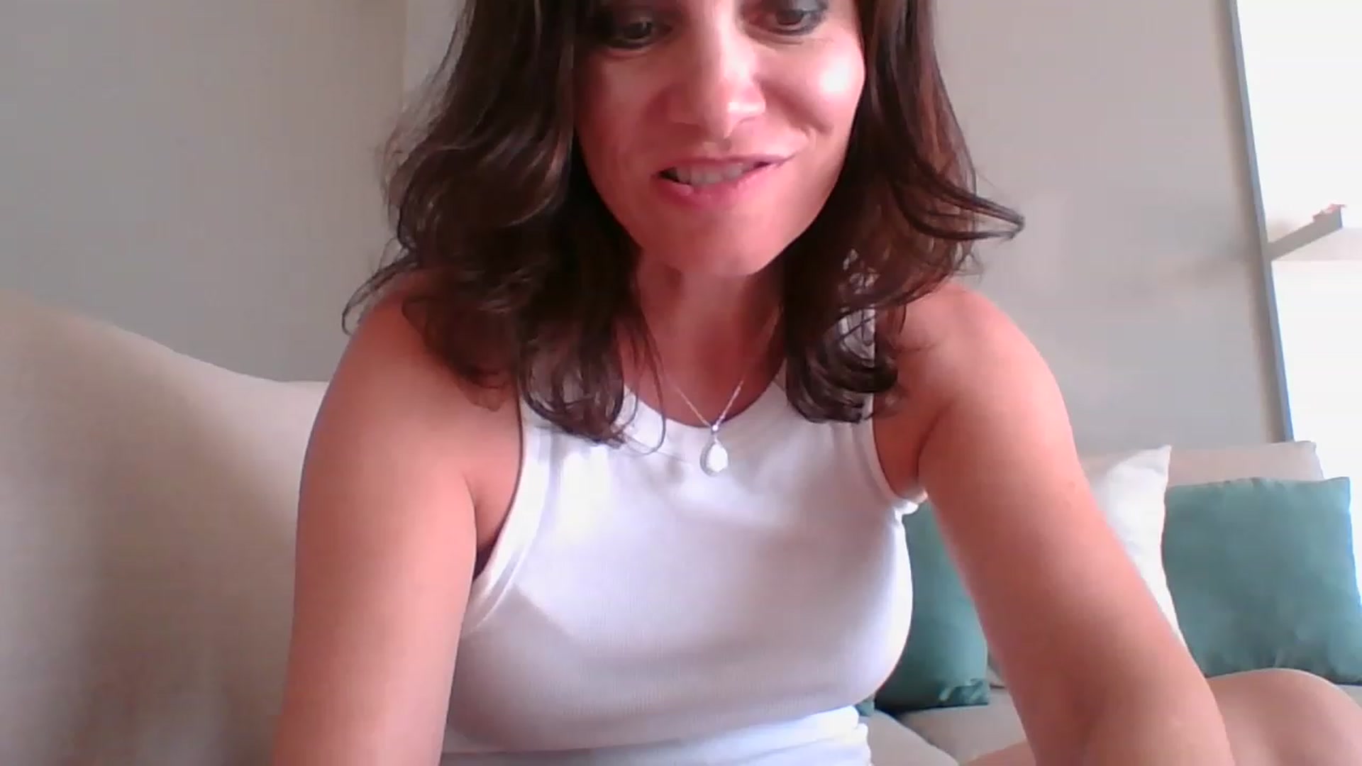 Gallery image thumbnail from LVDOLL's myfreecams stream on, 06/18/2023, 21:18 image 18 of 20
