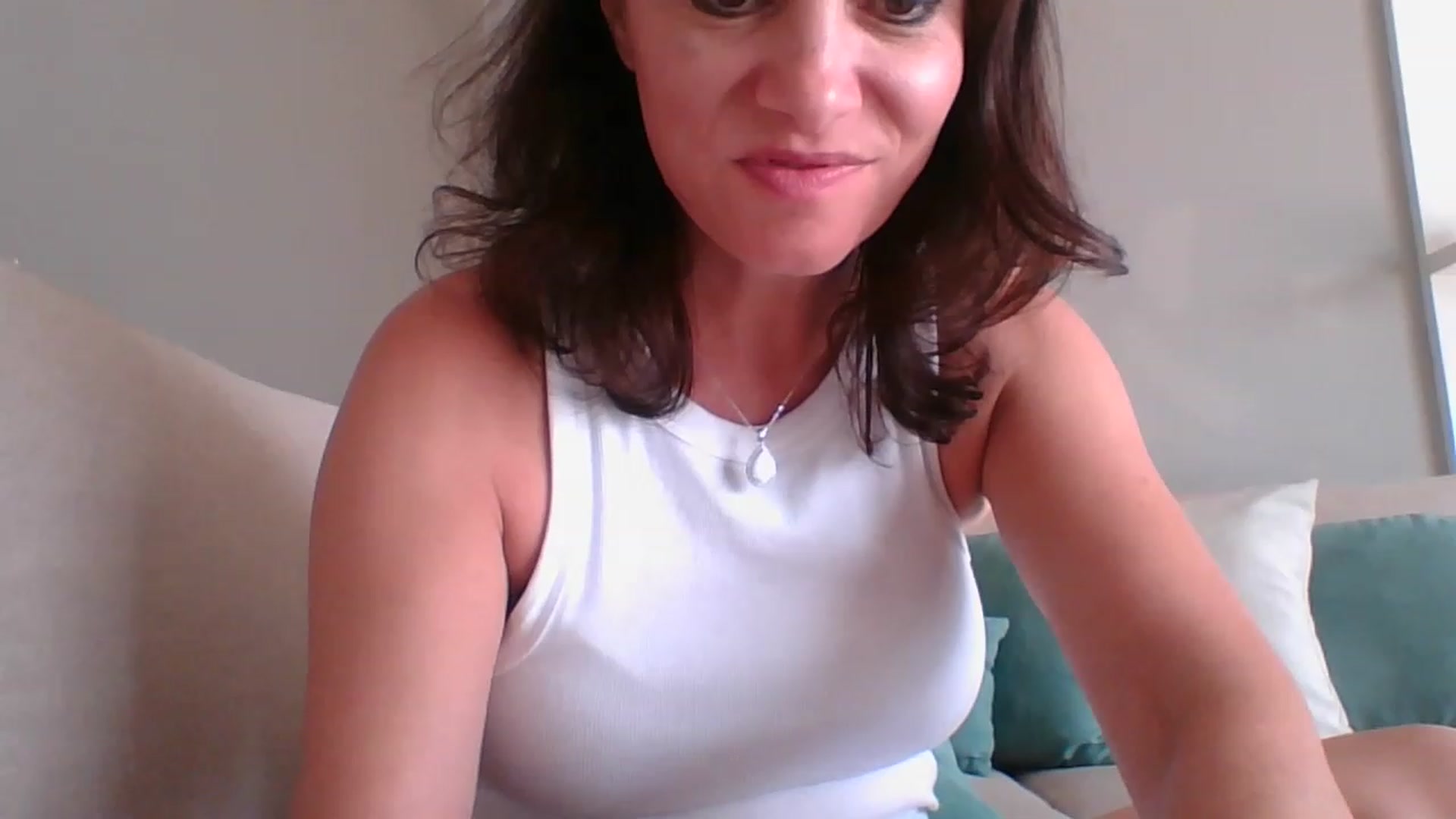 Gallery image thumbnail from LVDOLL's myfreecams stream on, 06/18/2023, 21:18 image 3 of 20
