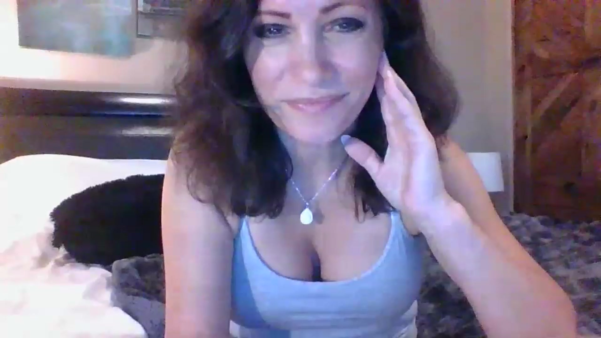 Gallery image thumbnail from LVDOLL's myfreecams stream on, 06/21/2023, 03:13 image 9 of 20