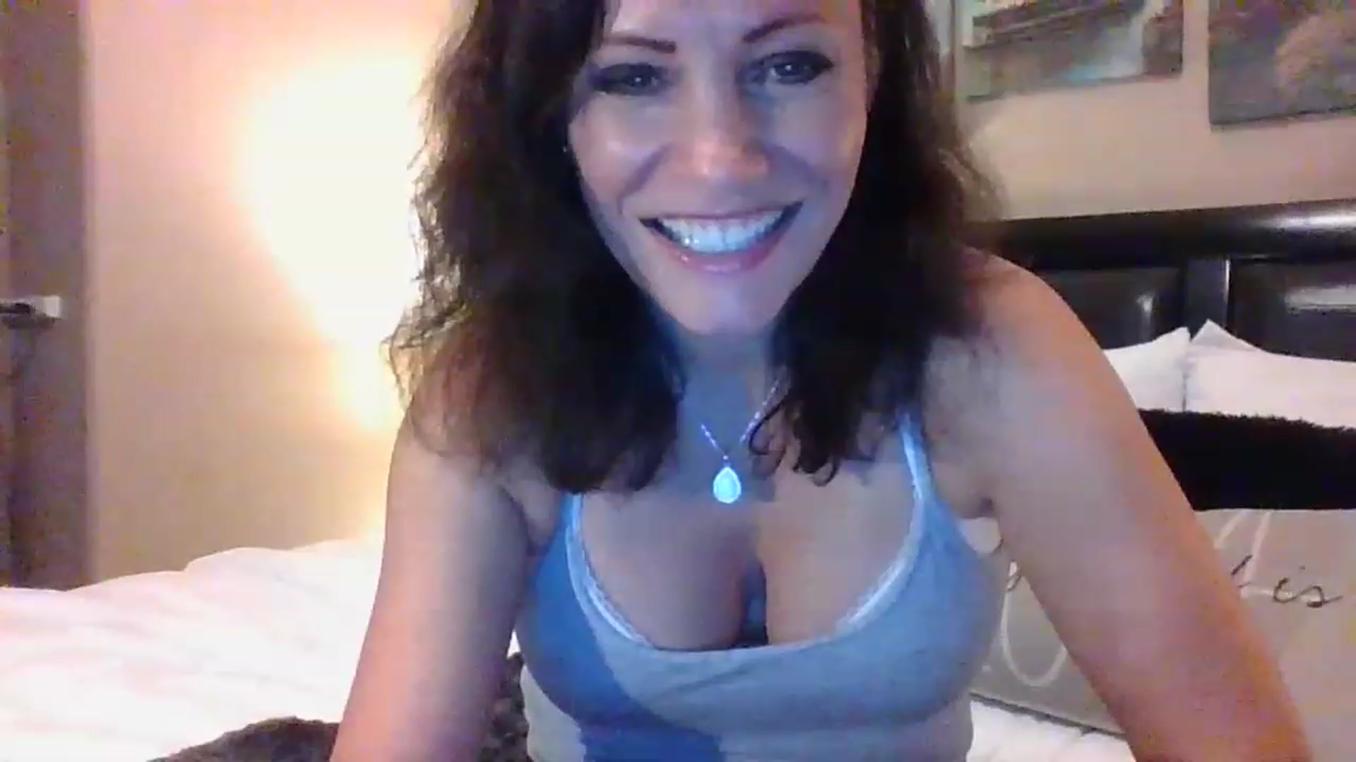 Gallery image thumbnail from LVDOLL's myfreecams stream on, 06/21/2023, 03:13 image 18 of 20