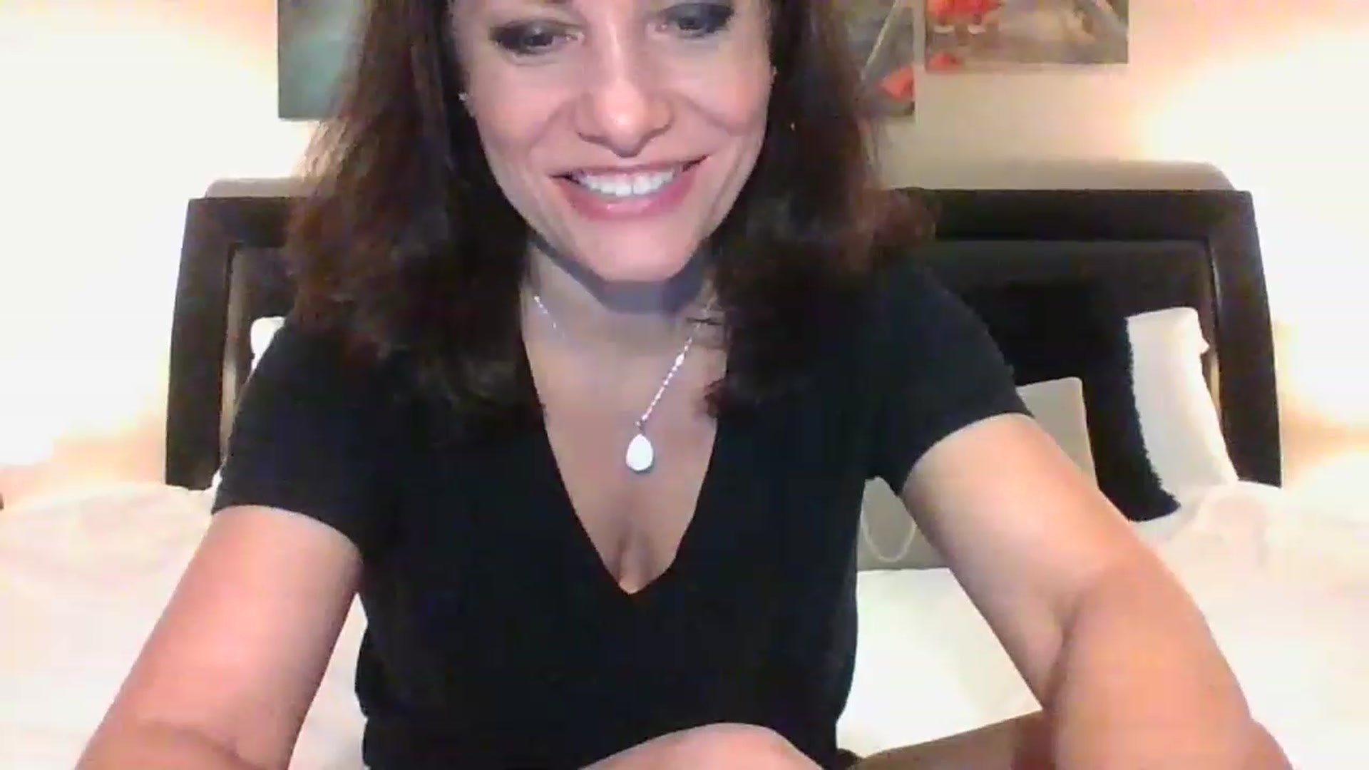Gallery image thumbnail from LVDOLL's myfreecams stream on, 06/25/2023, 06:07 image 8 of 20
