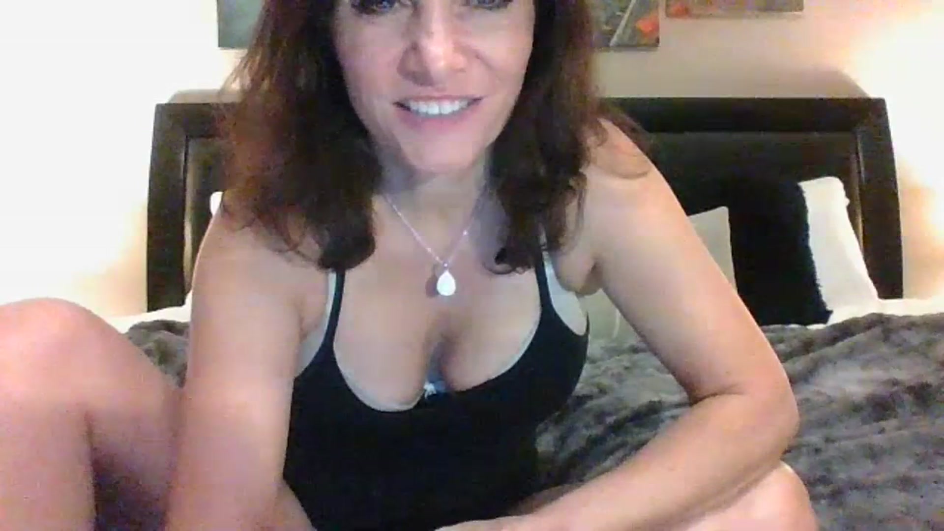 Gallery image thumbnail from LVDOLL's myfreecams stream on, 06/27/2023, 06:33 image 16 of 20