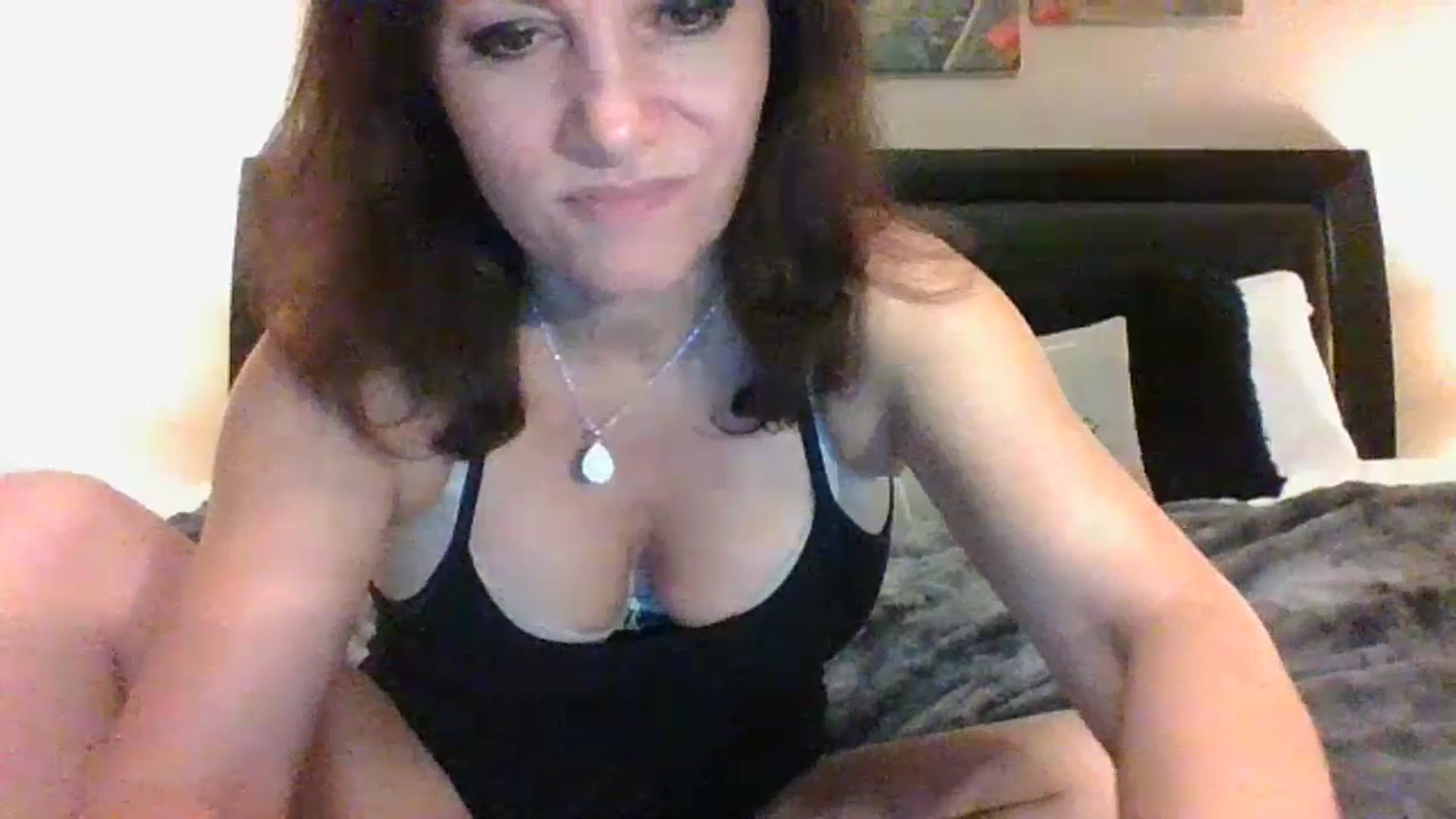 Gallery image thumbnail from LVDOLL's myfreecams stream on, 06/27/2023, 06:33 image 17 of 20