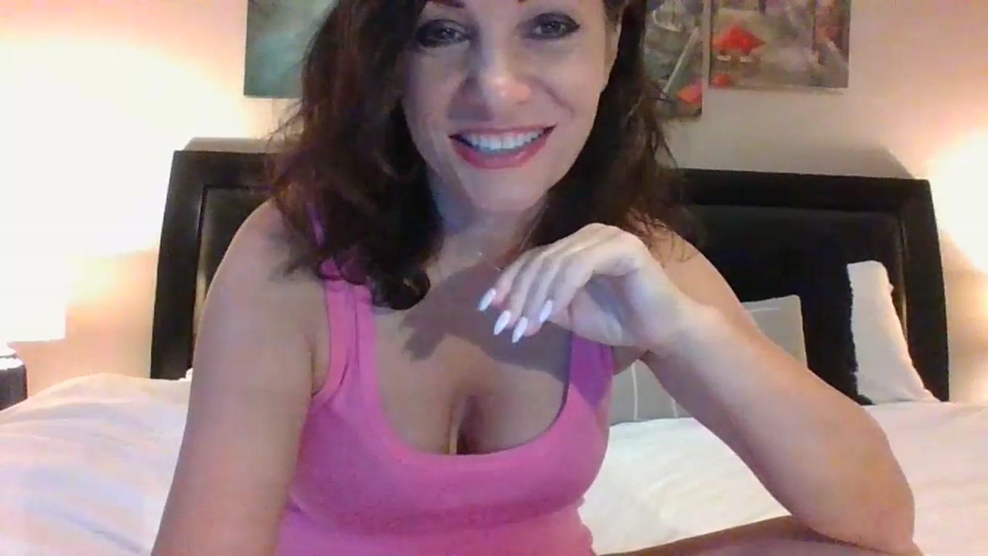 Gallery image thumbnail from LVDOLL's myfreecams stream on, 07/02/2023, 02:48 image 12 of 20