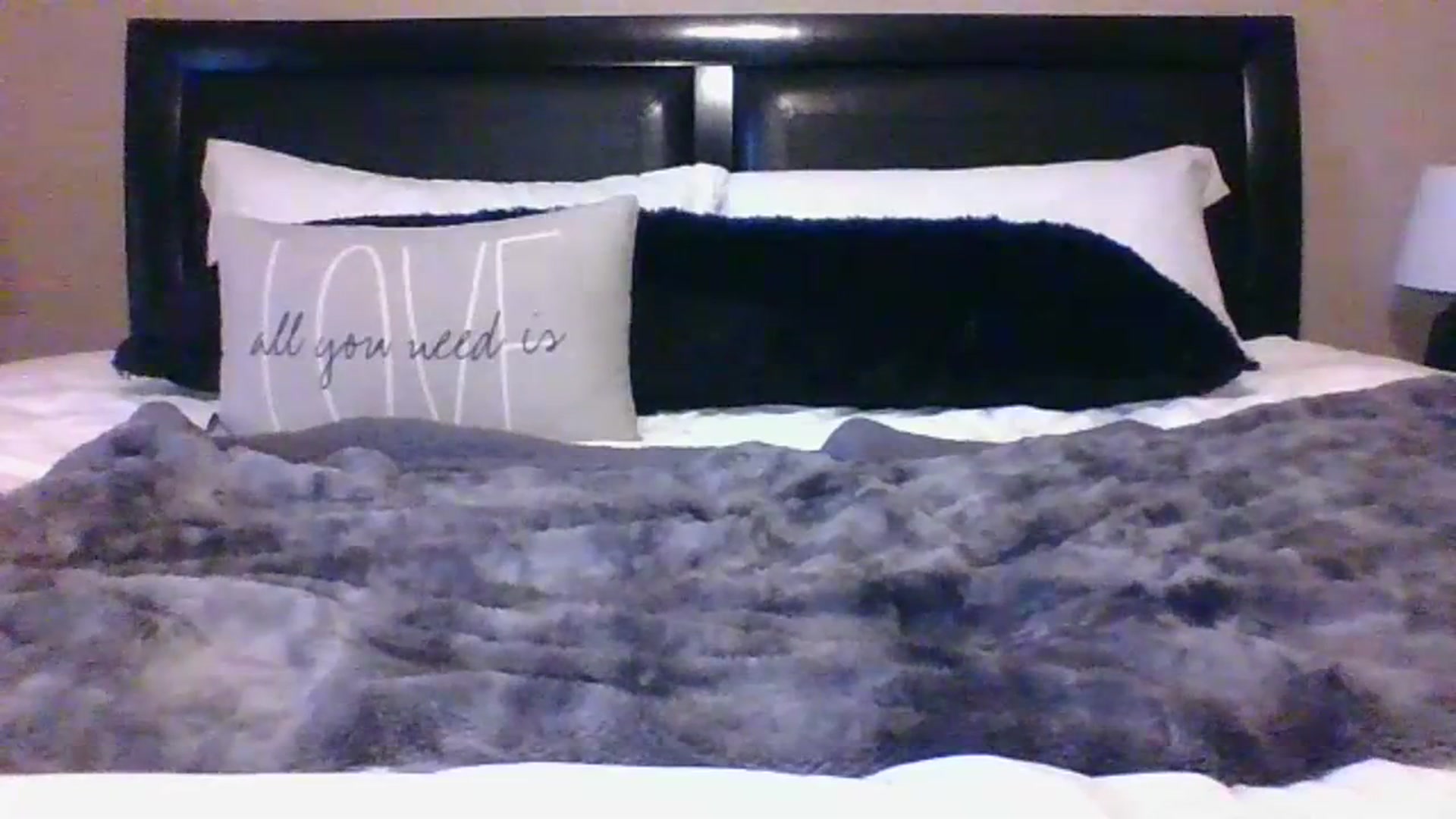 Gallery image thumbnail from LVDOLL's myfreecams stream on, 07/07/2023, 03:16 image 14 of 20