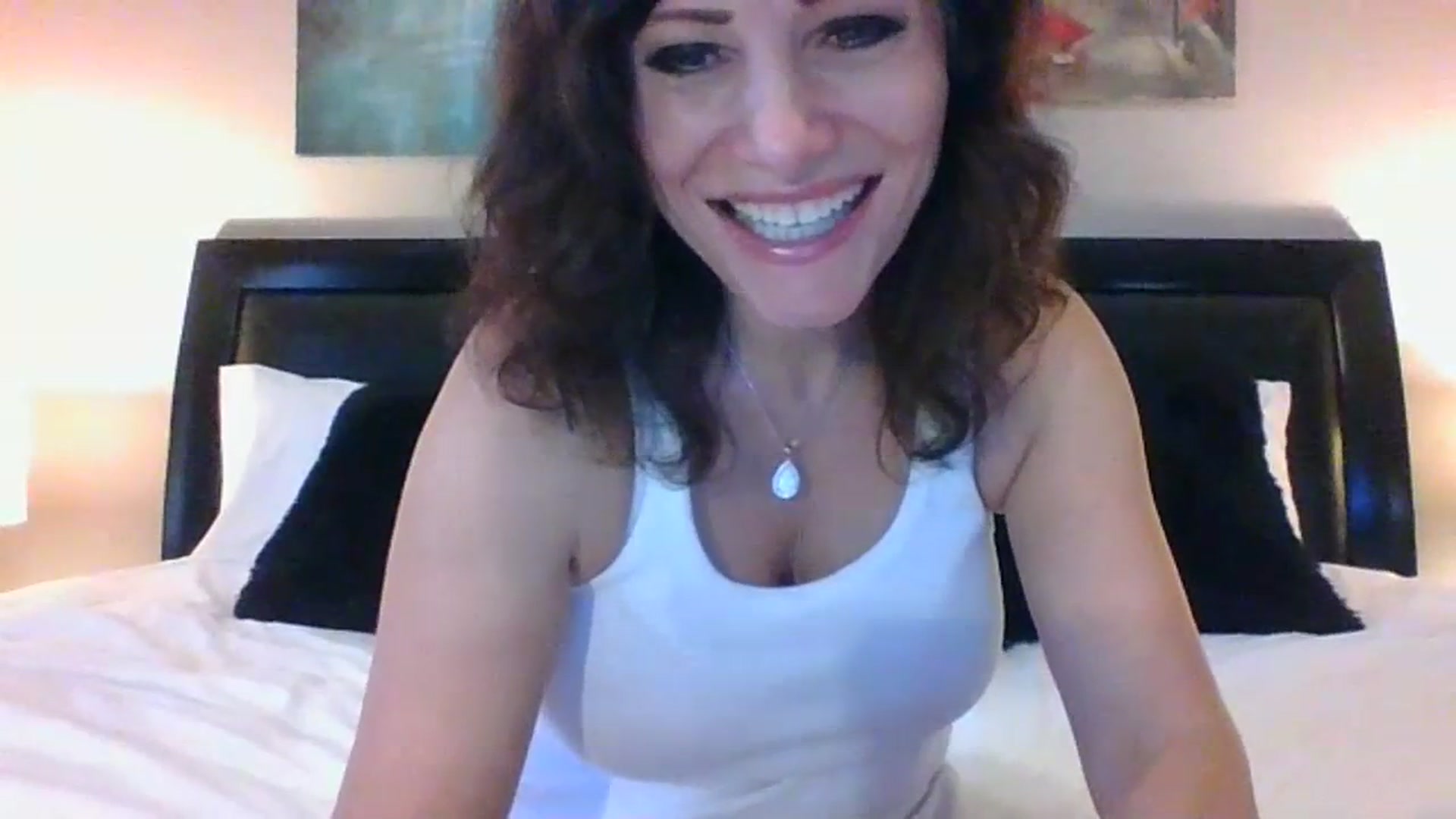 Gallery image thumbnail from LVDOLL's myfreecams stream on, 07/08/2023, 22:54 image 15 of 20