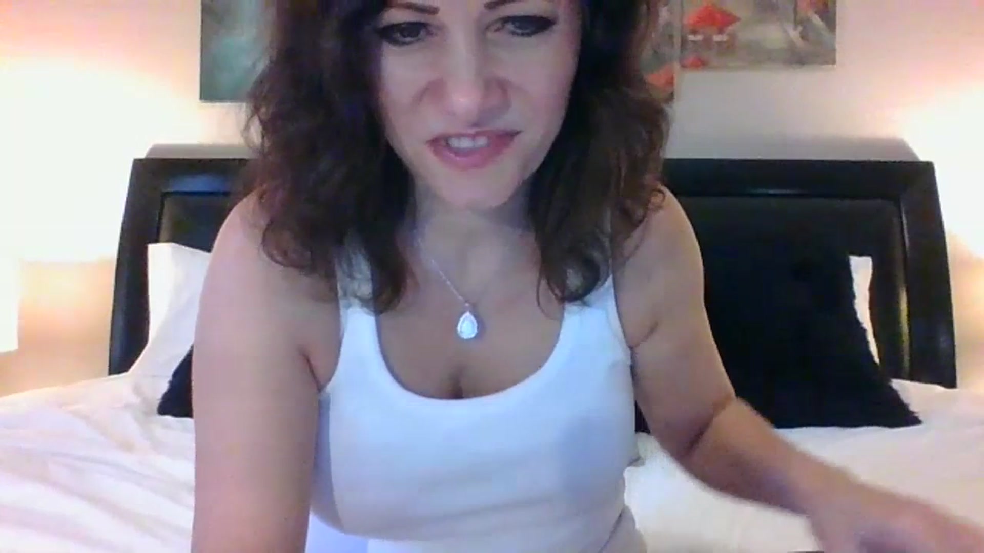 Gallery image thumbnail from LVDOLL's myfreecams stream on, 07/08/2023, 22:54 image 17 of 20