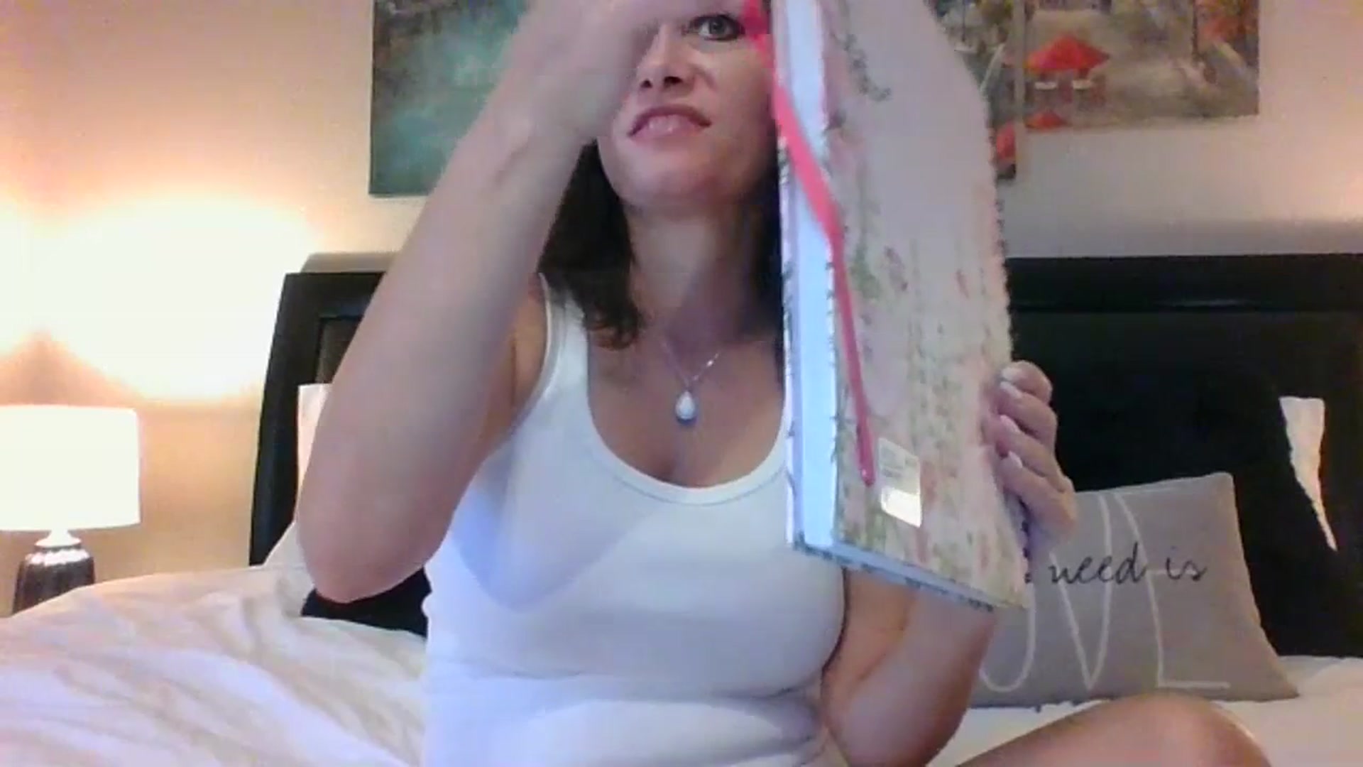 Gallery image thumbnail from LVDOLL's myfreecams stream on, 07/08/2023, 23:25 image 2 of 20
