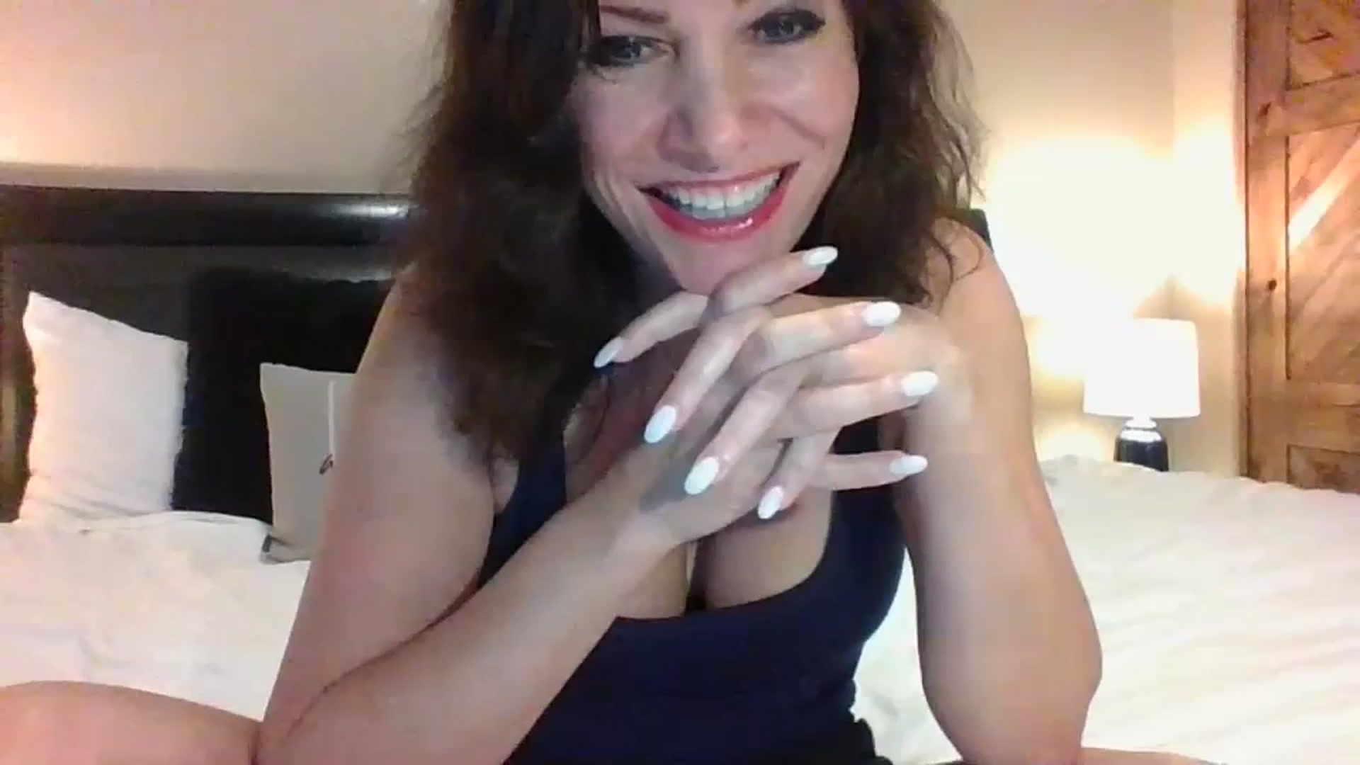 Gallery image thumbnail from LVDOLL's myfreecams stream on, 07/11/2023, 03:04 image 1 of 20