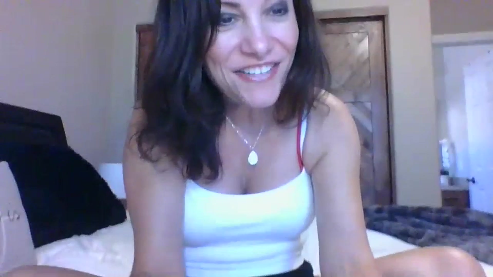 Gallery image thumbnail from LVDOLL's myfreecams stream on, 07/13/2023, 19:05 image 20 of 20