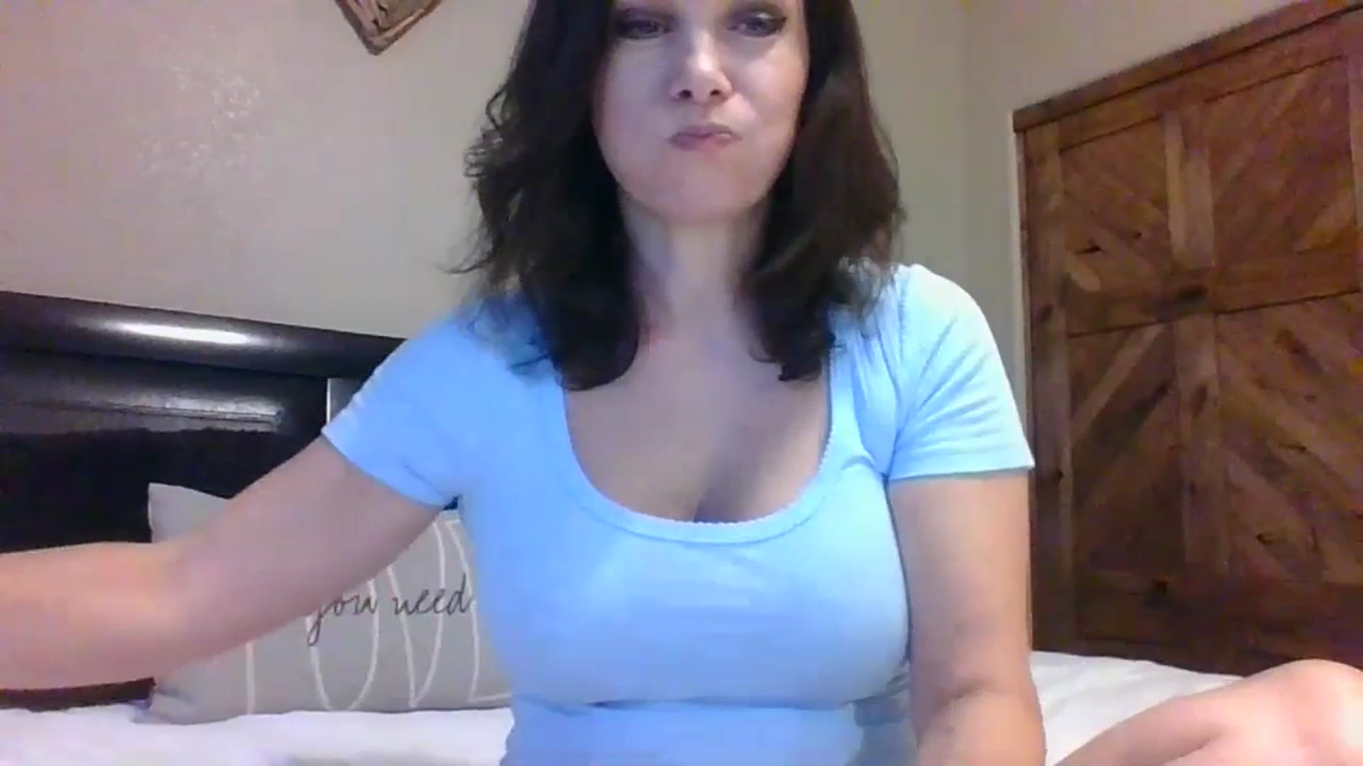 Gallery image thumbnail from LVDOLL's myfreecams stream on, 07/18/2023, 02:37 image 5 of 20