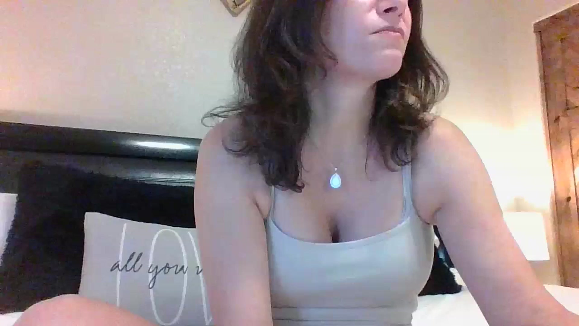 Gallery image thumbnail from LVDOLL's myfreecams stream on, 07/20/2023, 01:16 image 18 of 20