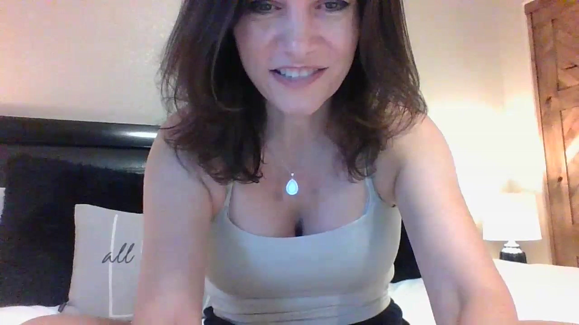 Gallery image thumbnail from LVDOLL's myfreecams stream on, 07/20/2023, 01:16 image 6 of 20